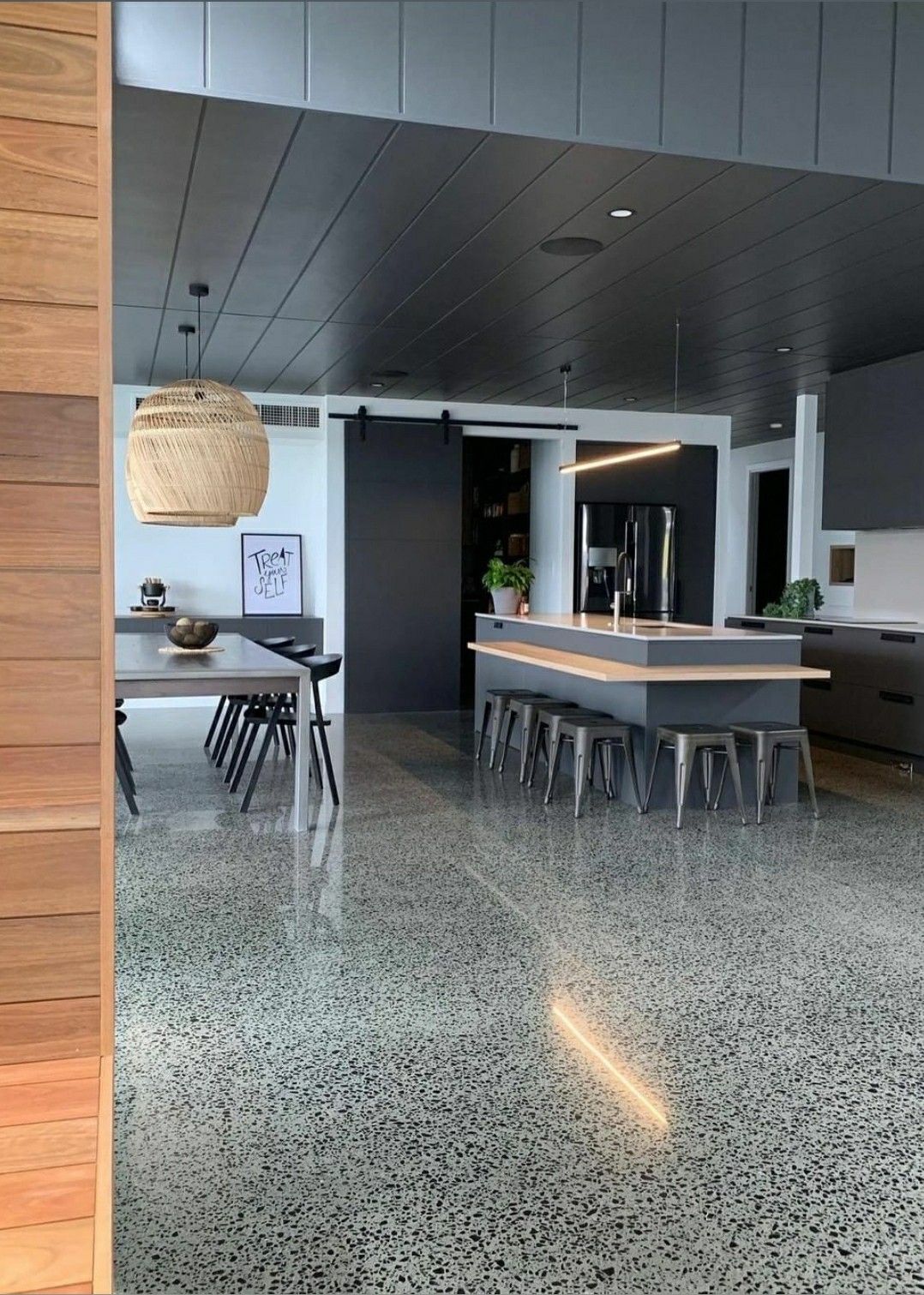 CPB – Acabados de Obra: Pavimentos, Alicatados y Pulidos.'s image