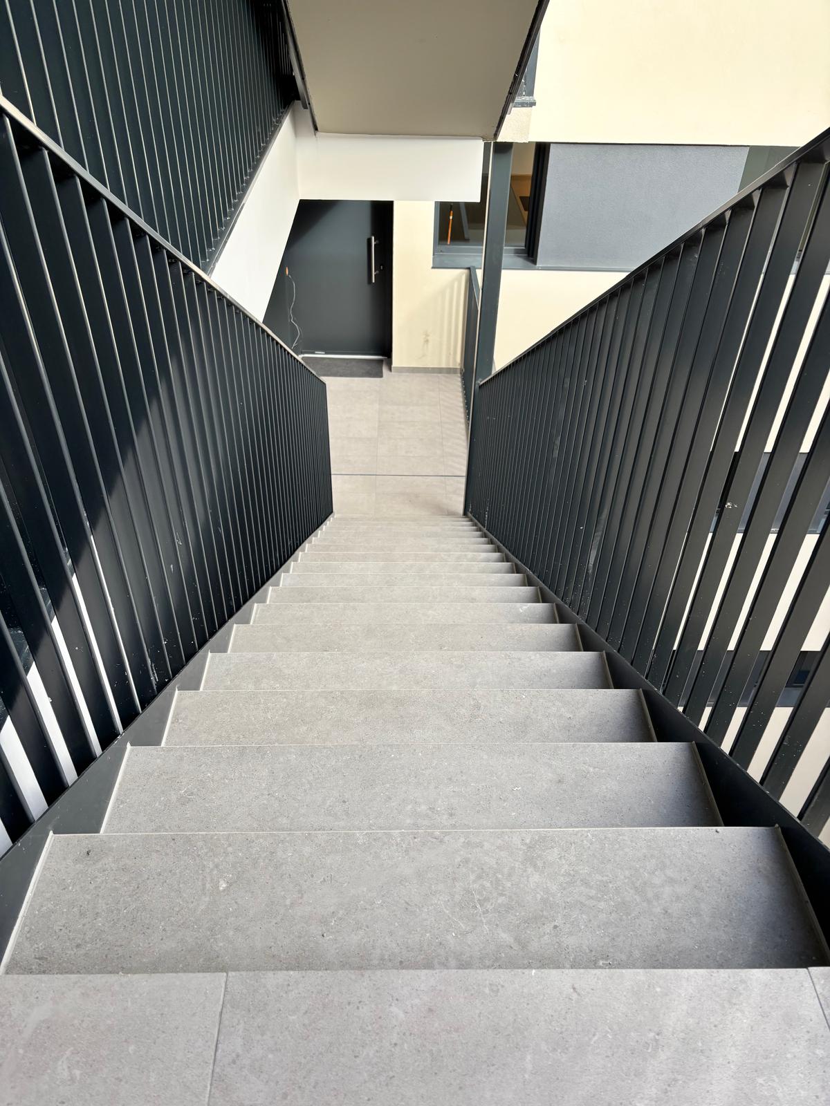 CPB – Acabados de Obra: Pavimentos, Alicatados y Pulidos.'s image