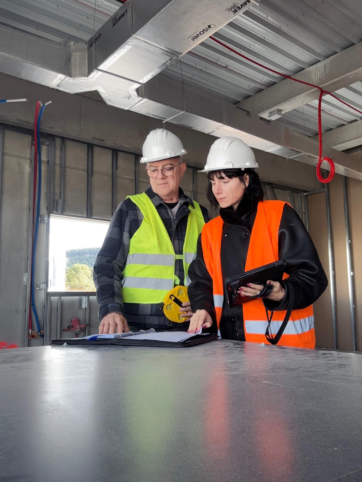 CPB – Acabados de Obra: Pavimentos, Alicatados y Pulidos.'s image