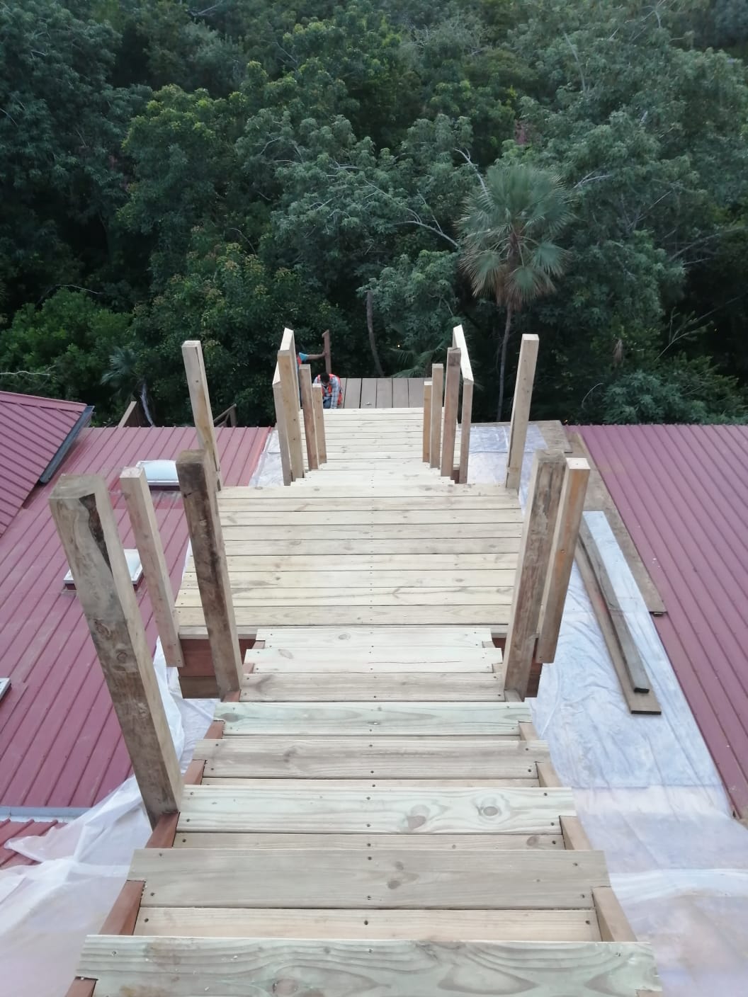 Stairs and deck built at Hamanasi