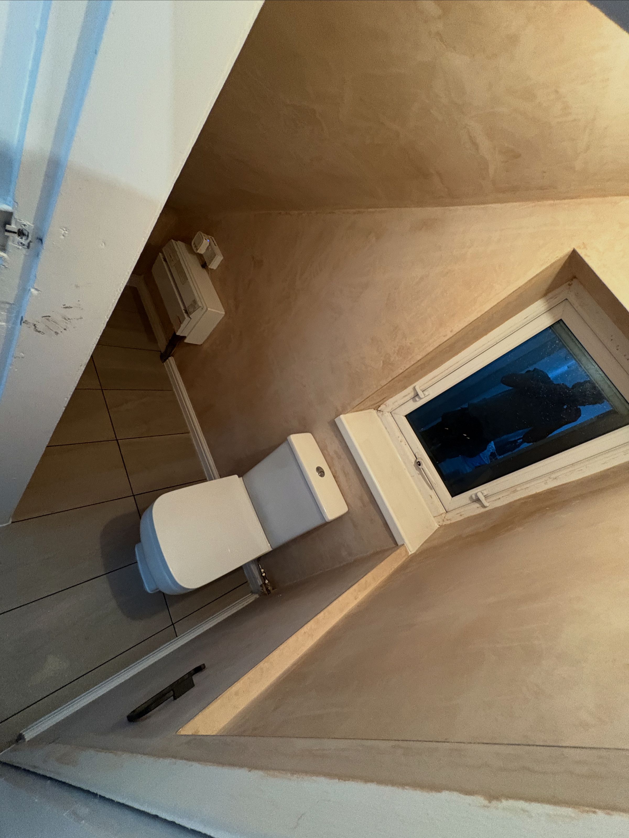 HJ Tiling&Plastering services's image