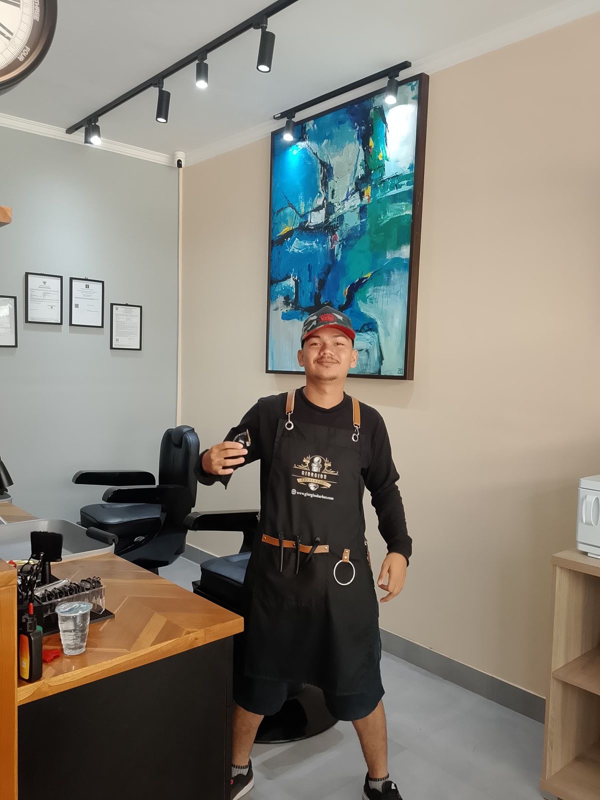 Giorgios Barbershop's image