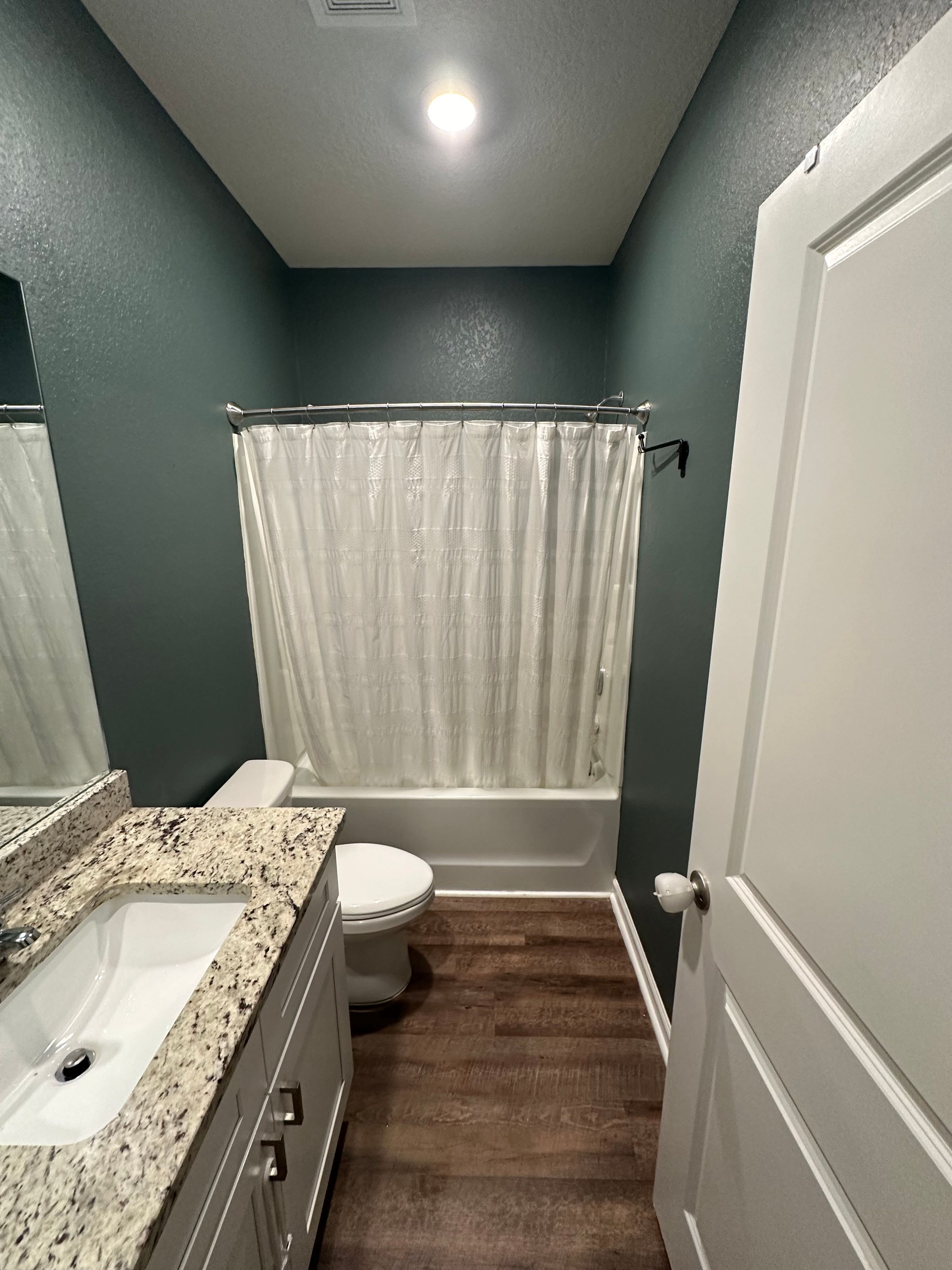 V. Reyes Remodeling LLC 's image