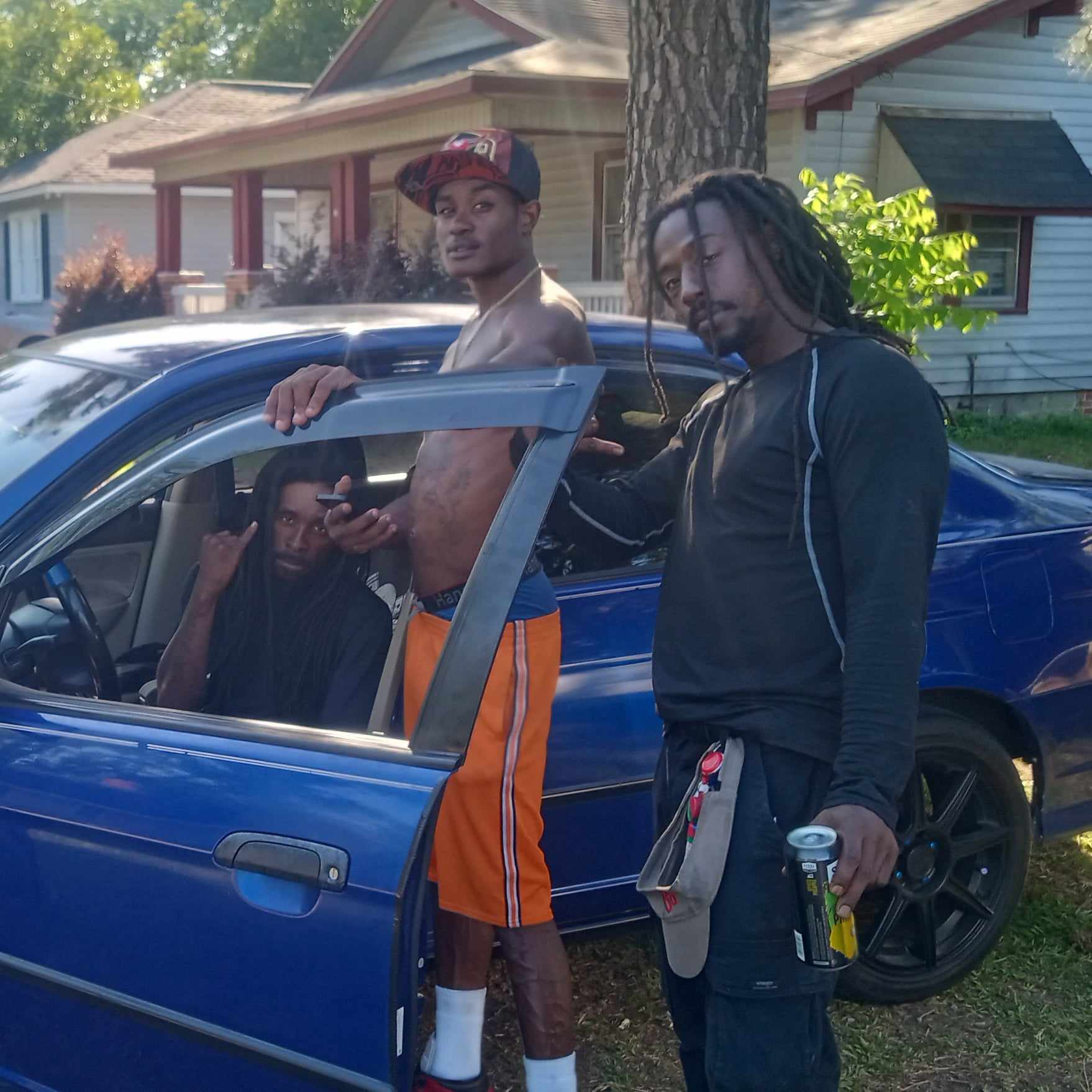 WOLFZ DEN ENTERTAINMENT 's image