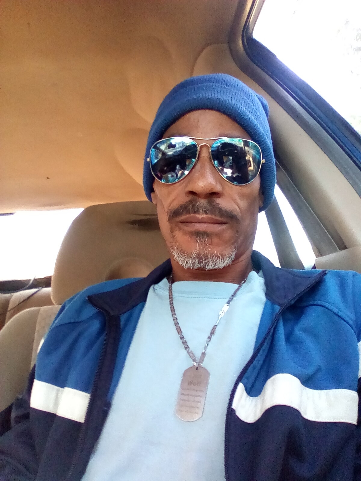 WOLFZ DEN ENTERTAINMENT 's image