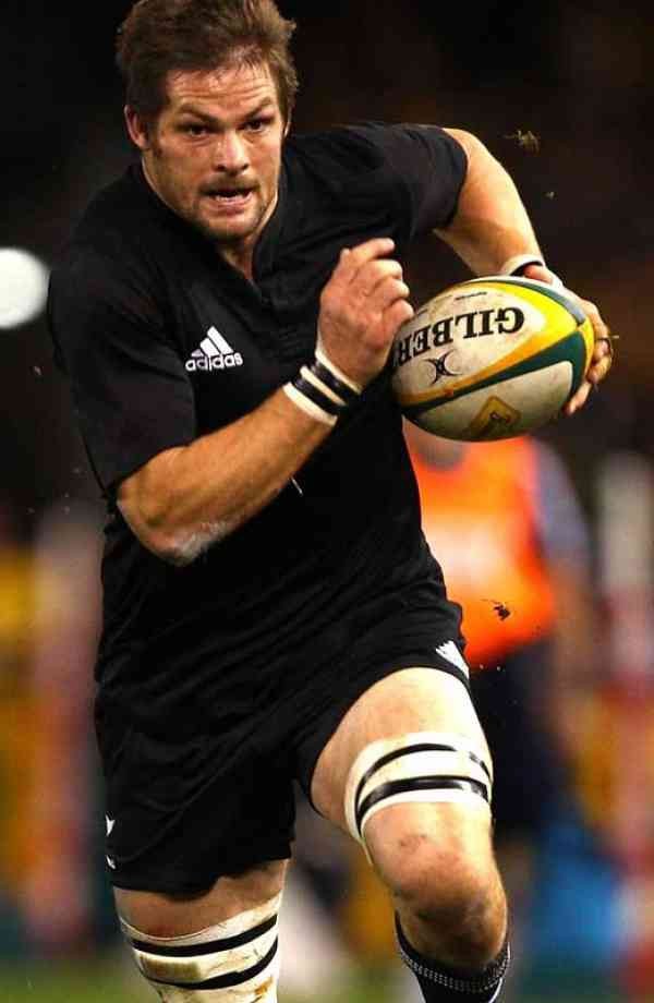 Richie McCaw - the honor to wear the jersey, the commitment, the passion of a legend.
