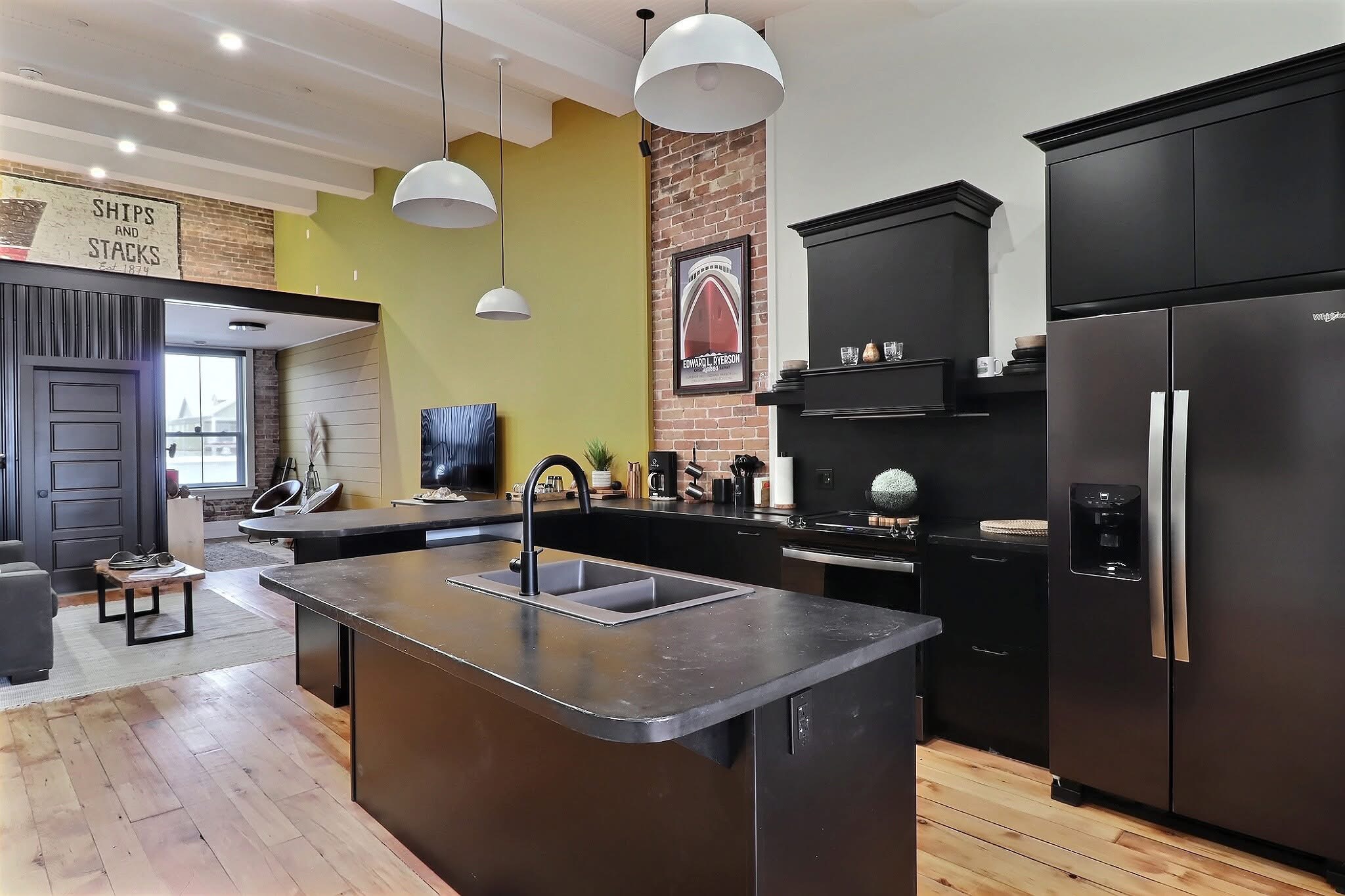 1Above Renovations's image