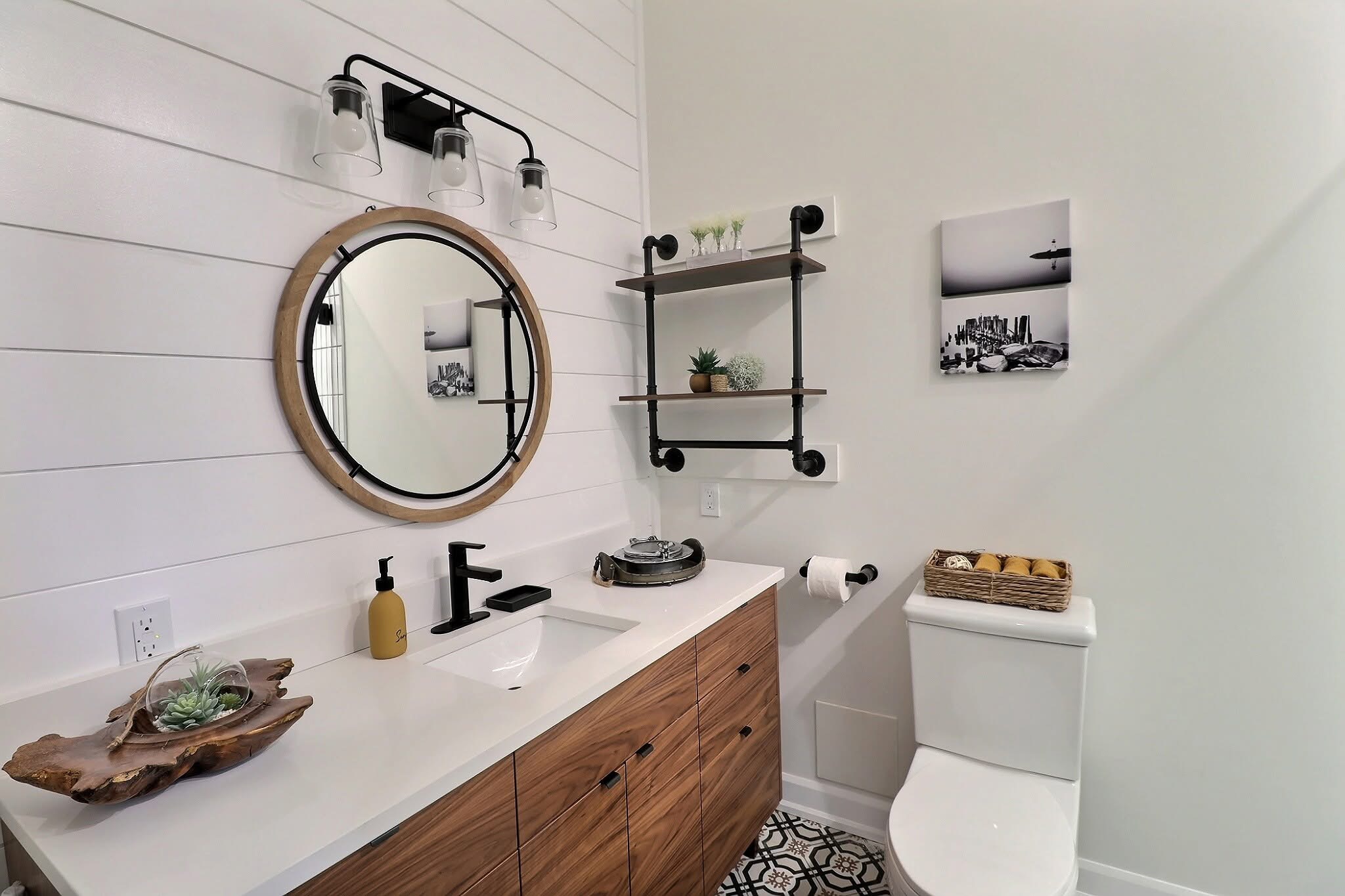1Above Renovations's image