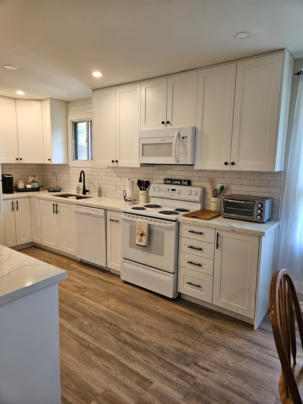 Great Lakes Renovations 's image