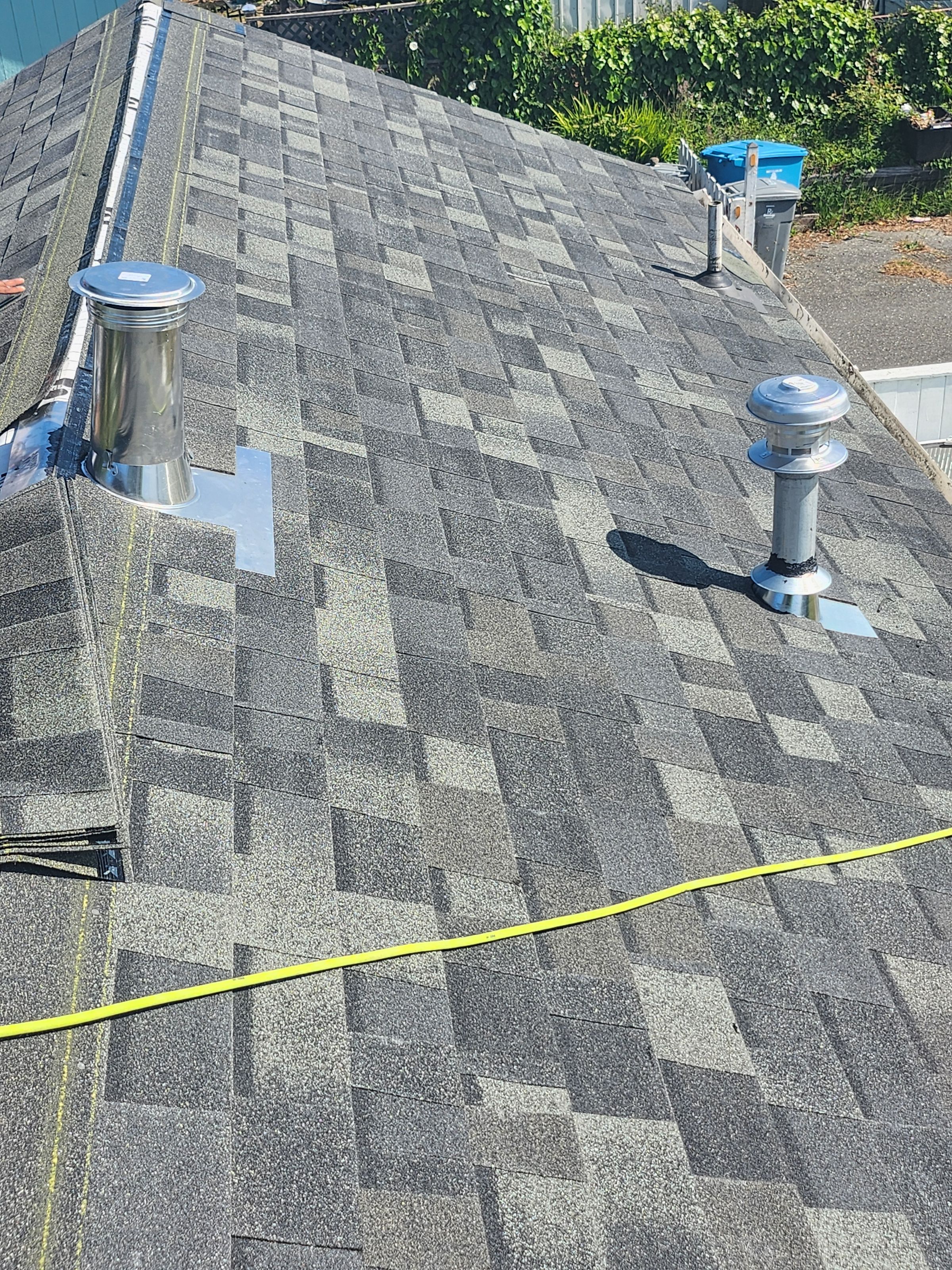 Humboldt's Local Roofing Experts's image