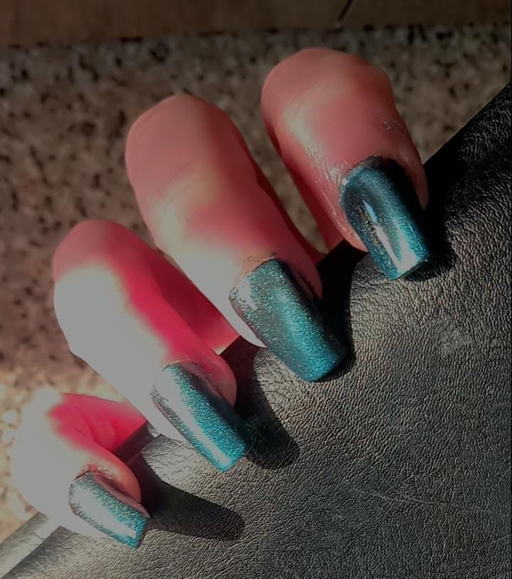 9D Cat eye starting from R320 in Poly Gel