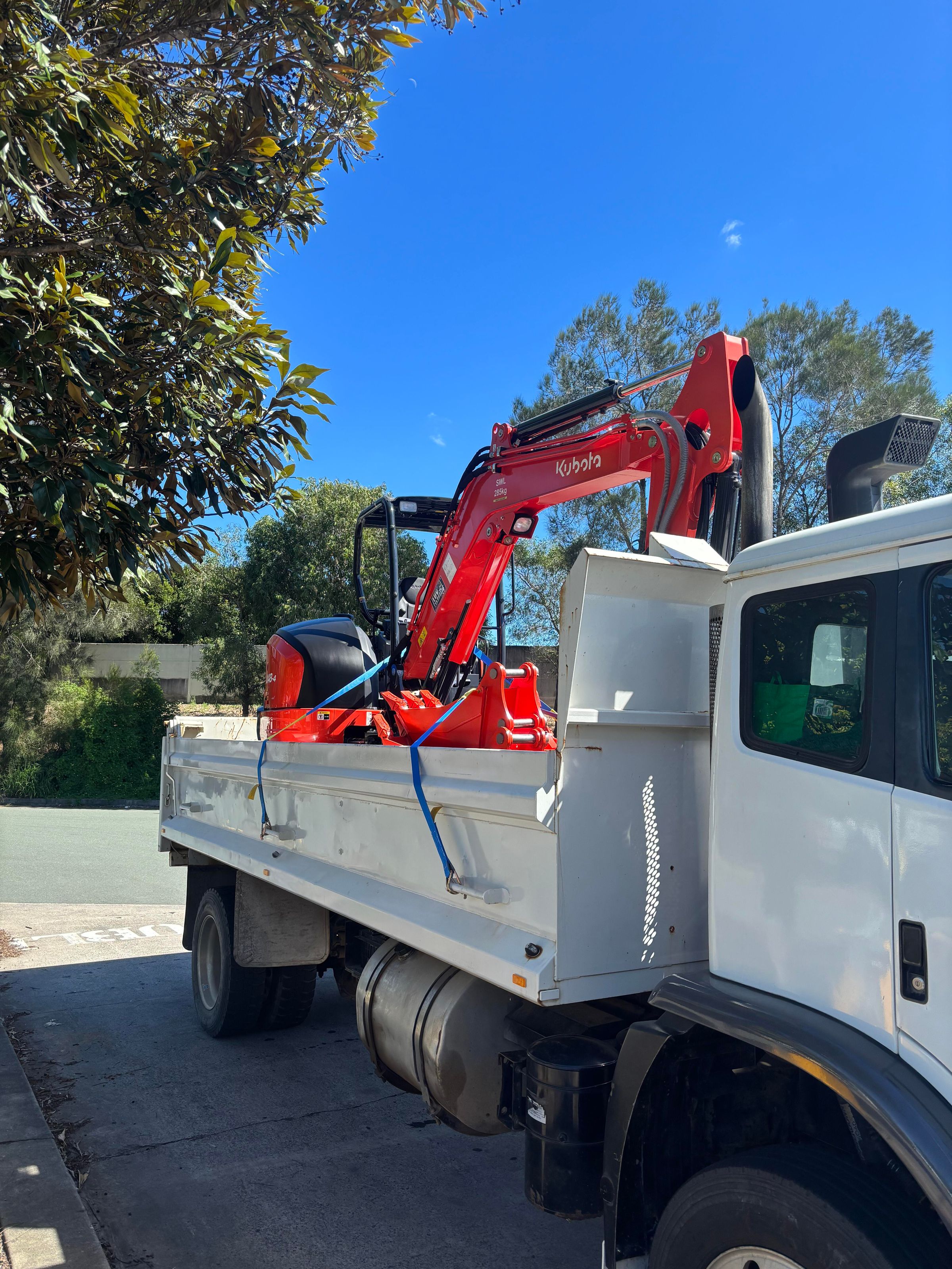 FRASER COAST SERVICES AND CONTRACTING's image