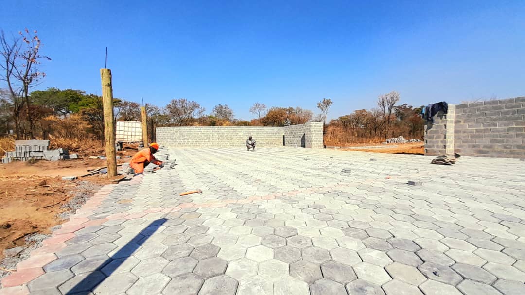 Paving of 800 square metres