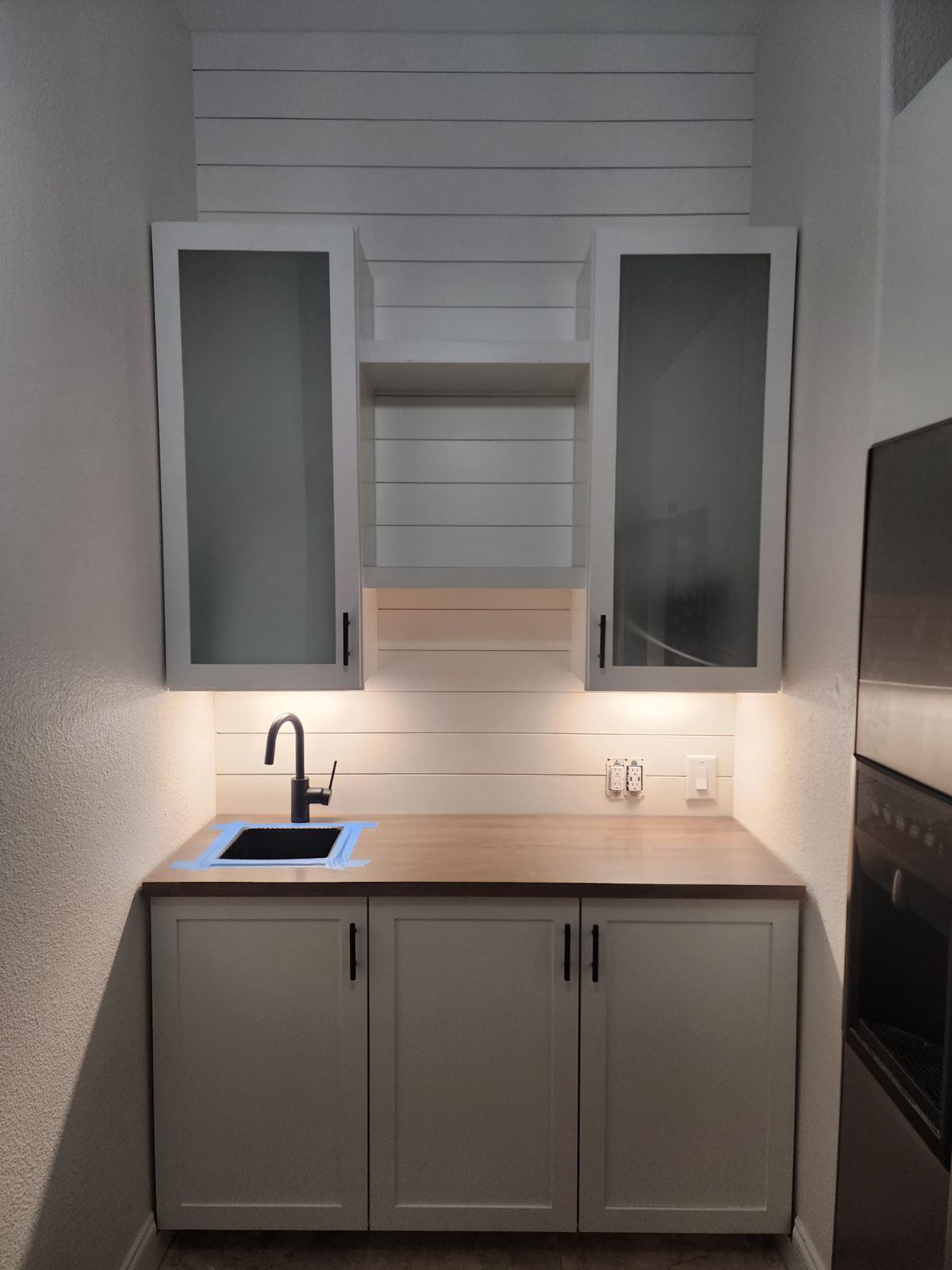 ISLAND BREEZE CUSTOM WOODWORK 's image