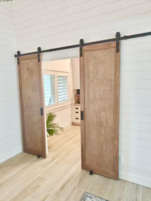 ISLAND BREEZE CUSTOM WOODWORK 's image