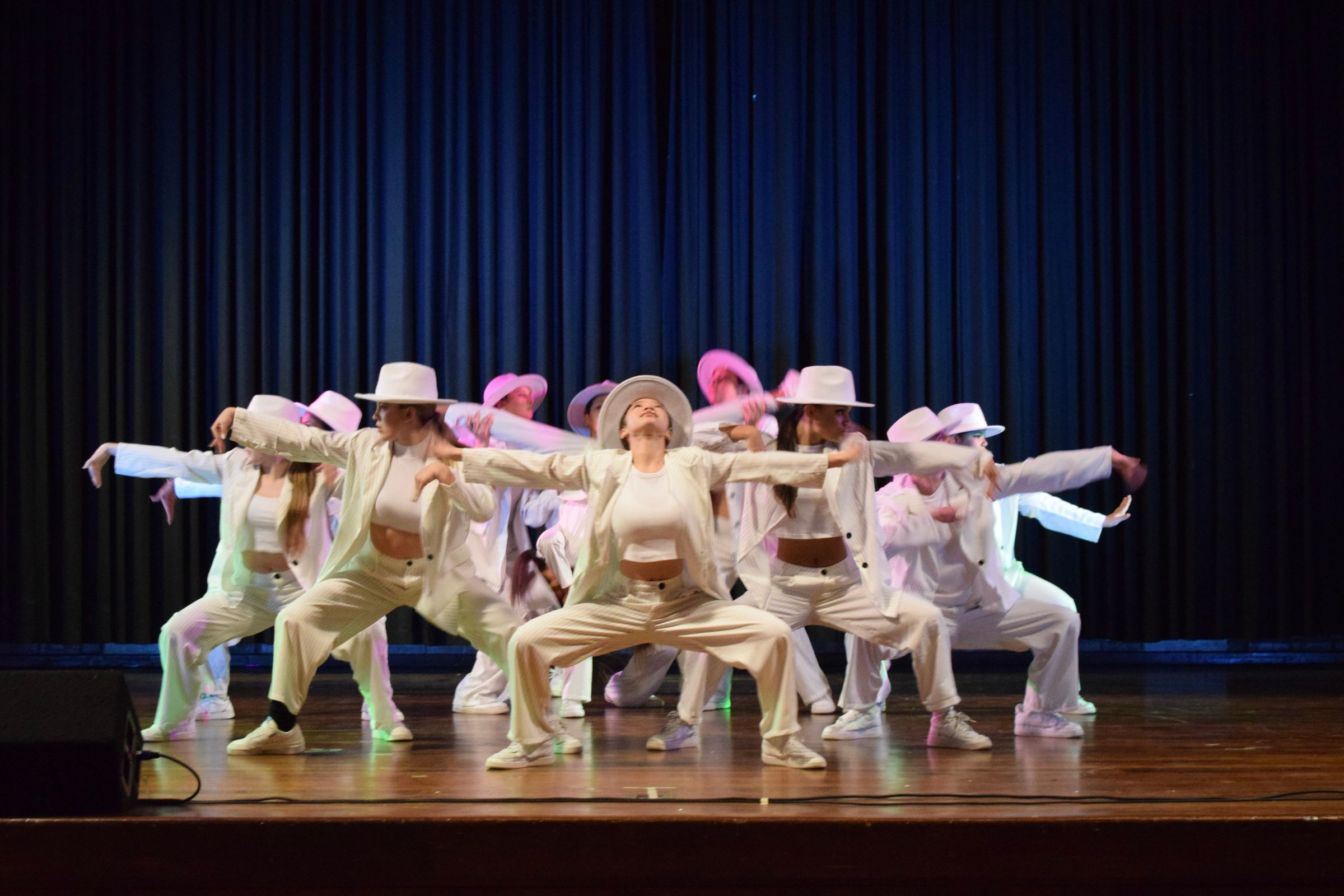 REVIBE DANCE COMPETITION's image