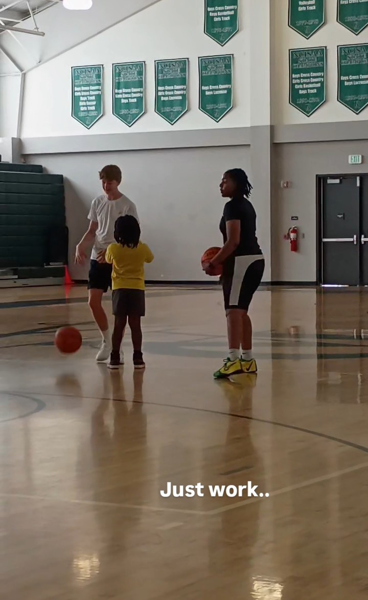 Daystar Elite Basketball 's image