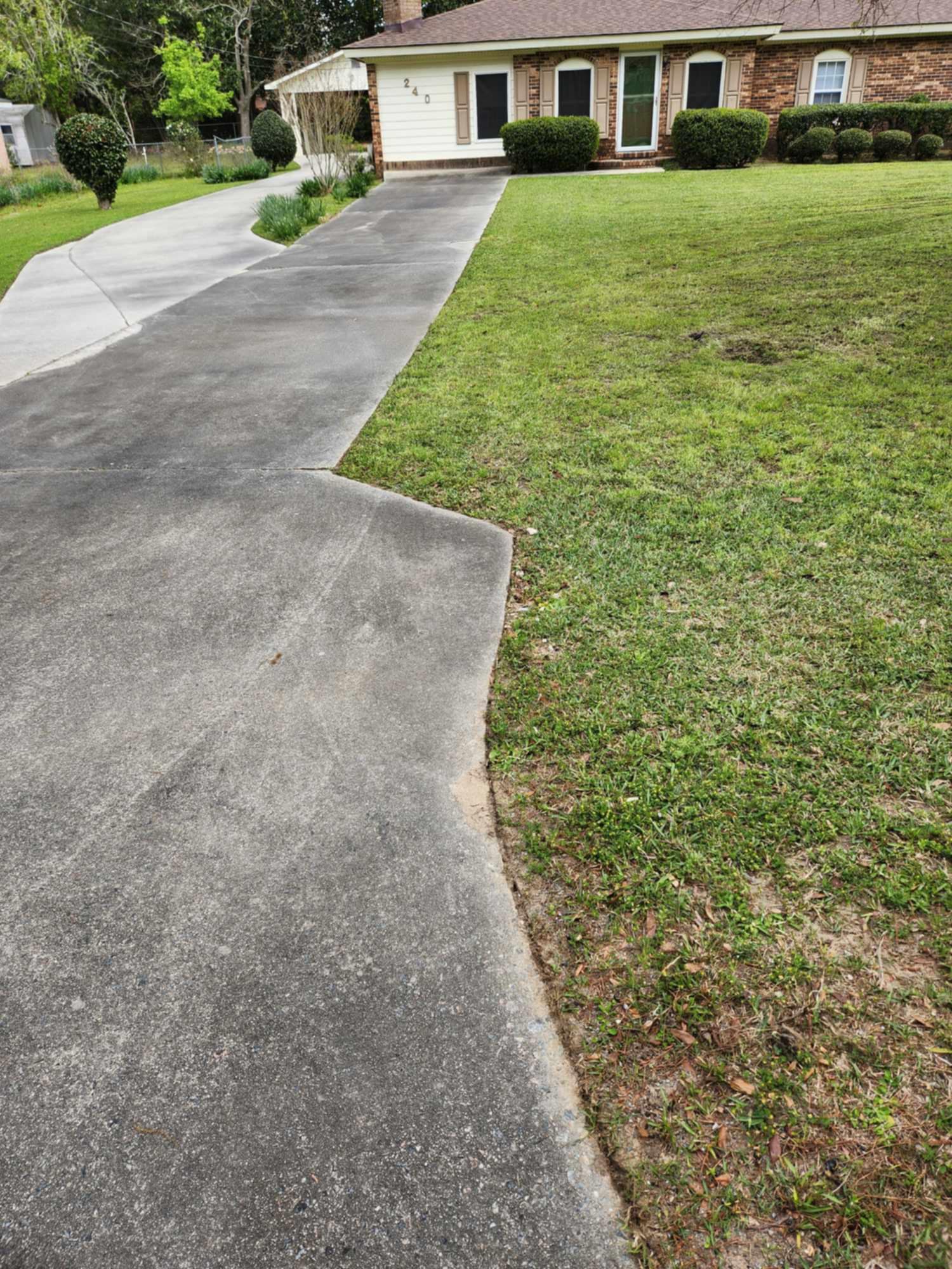 M & M Landscaping's image