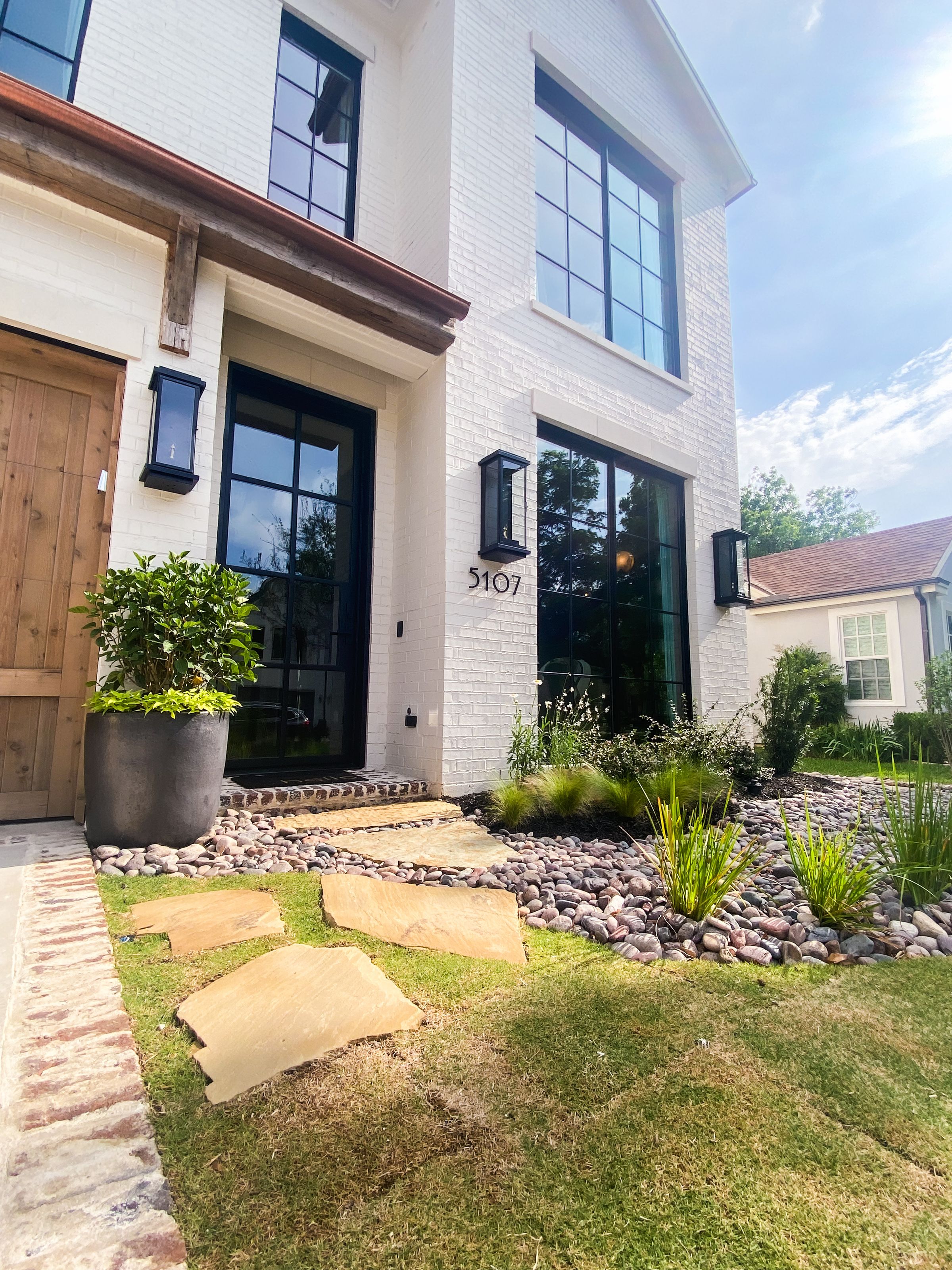 Root & Stone's image