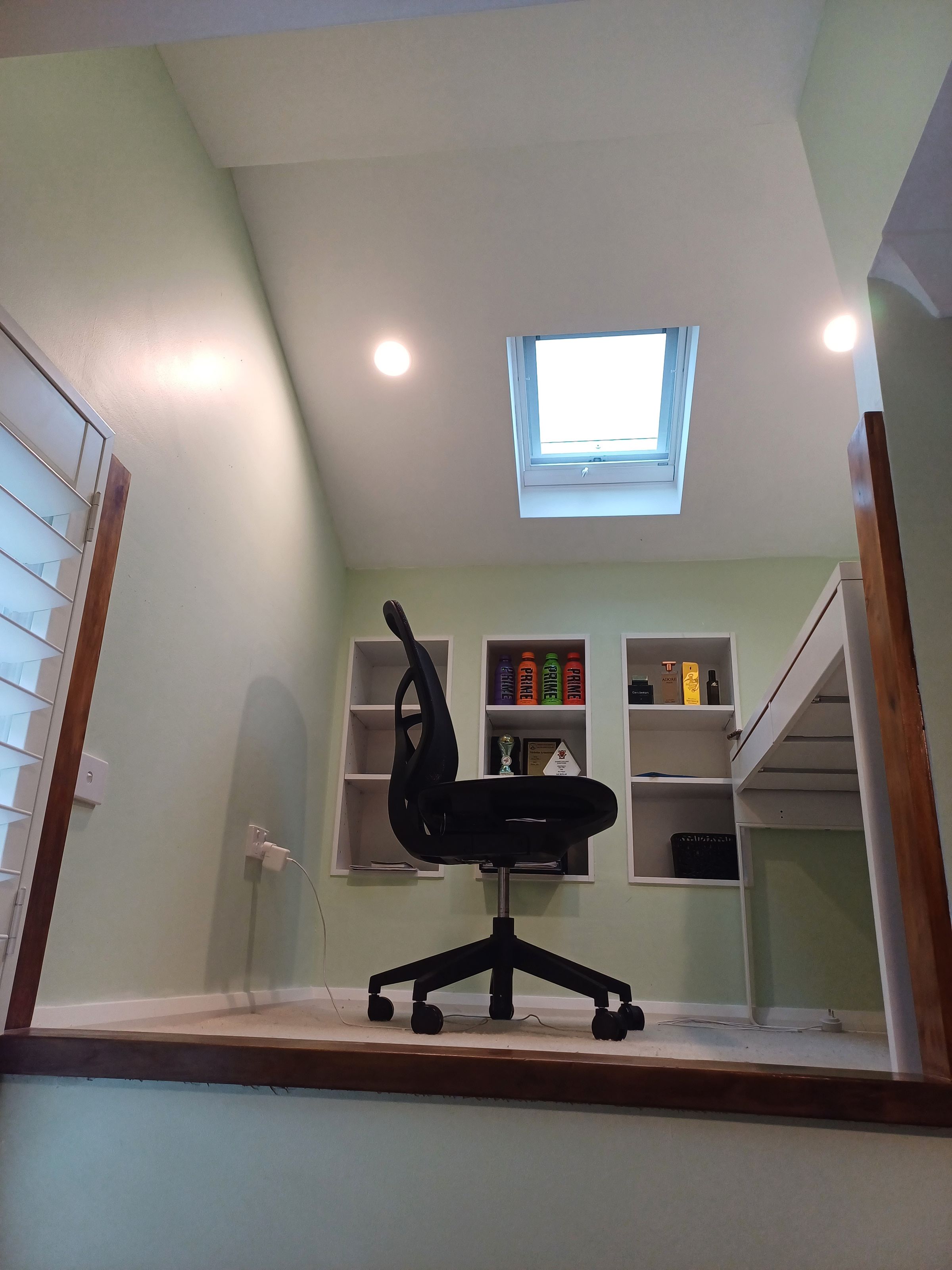 New office nook, entry through existing bedroom.