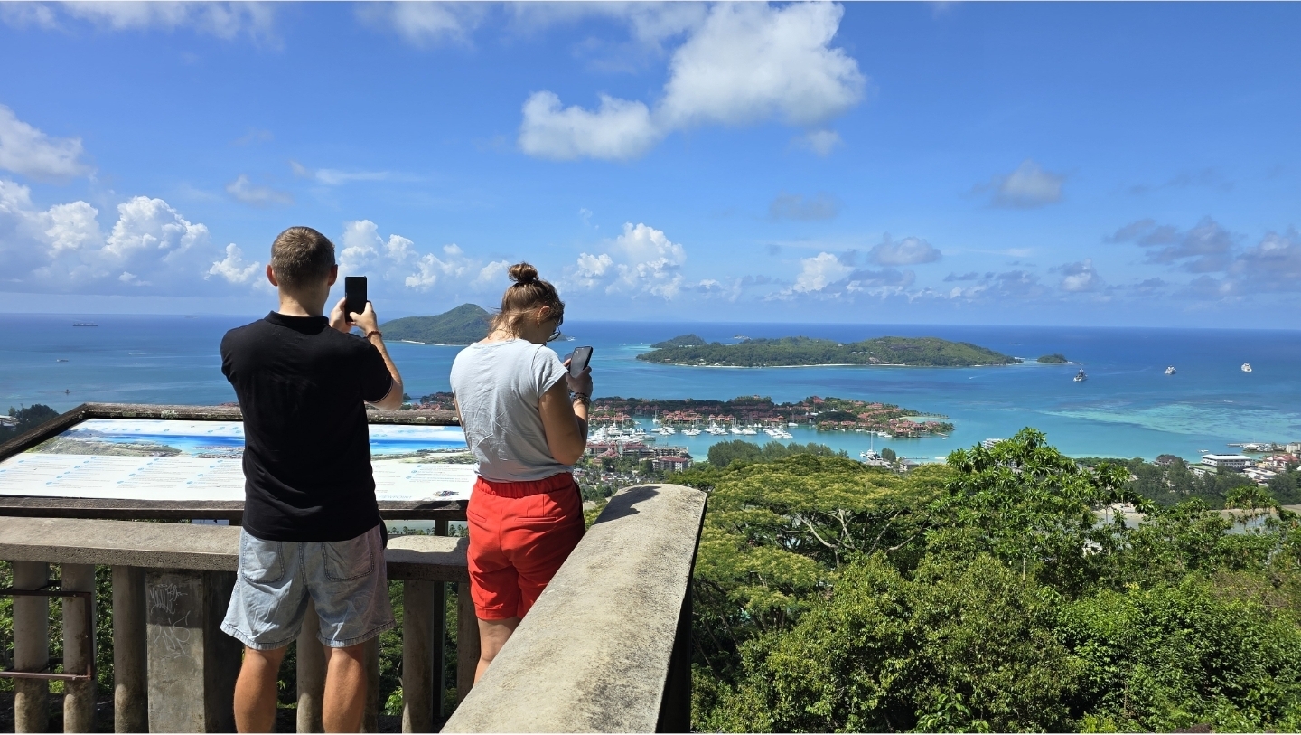 DFL Taxi Serice's image