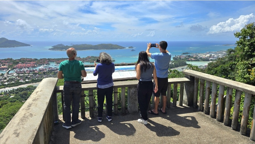 DFL Taxi Serice's image