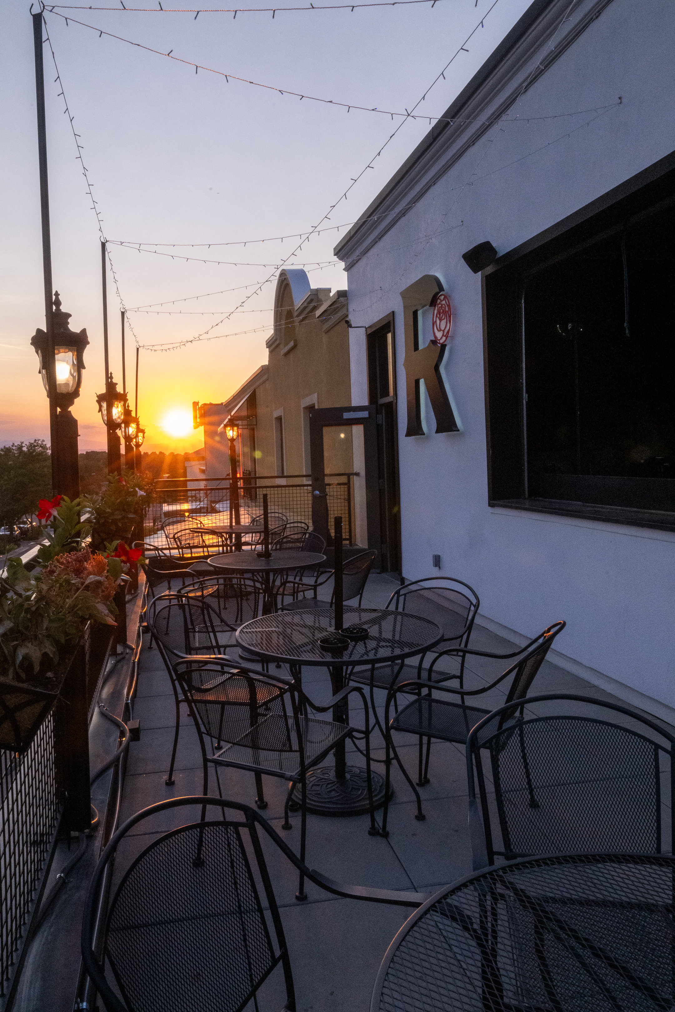 Rare Karaoke Cafe's image