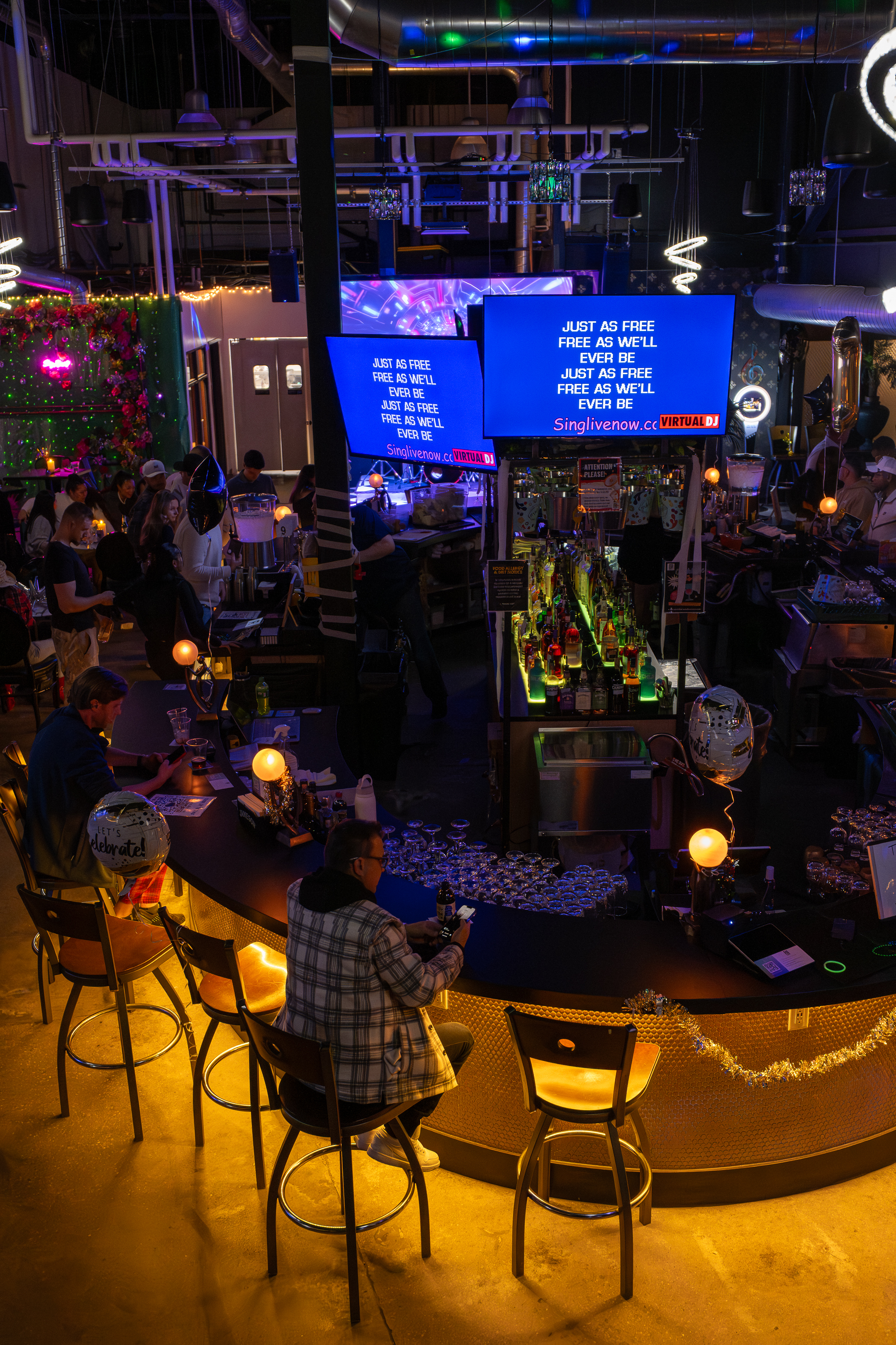 Rare Karaoke Cafe's image