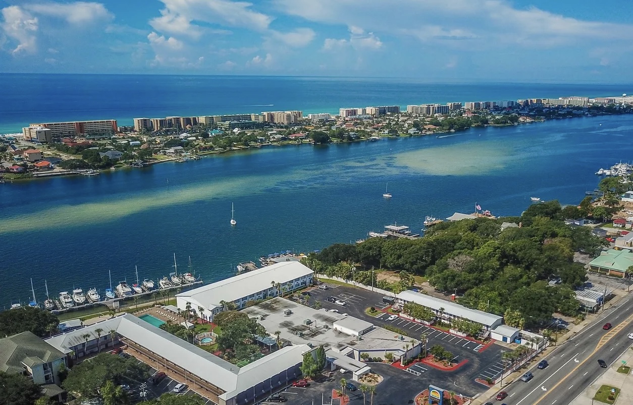 Marina Bay Resort Senior Living community  's image