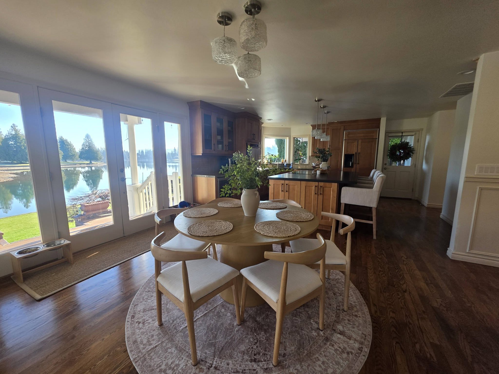 Queen V's Cleaning Service's image