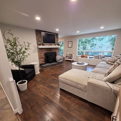 Queen V's Cleaning Service's image