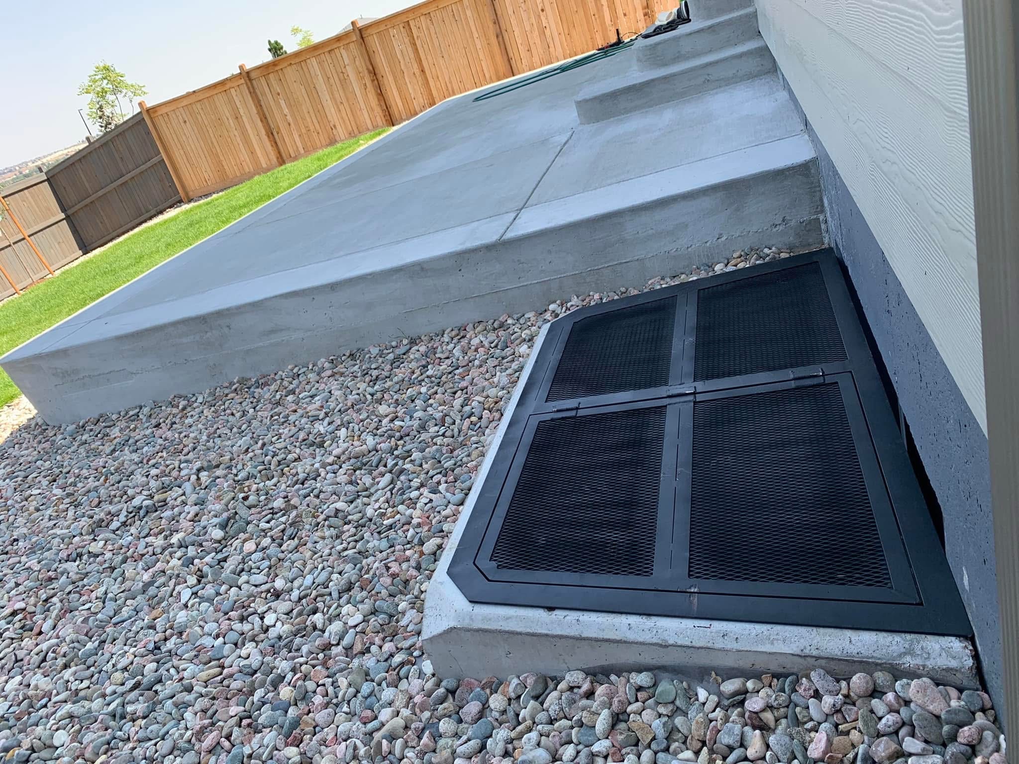 4 legends outdoor living and landscaping 's image