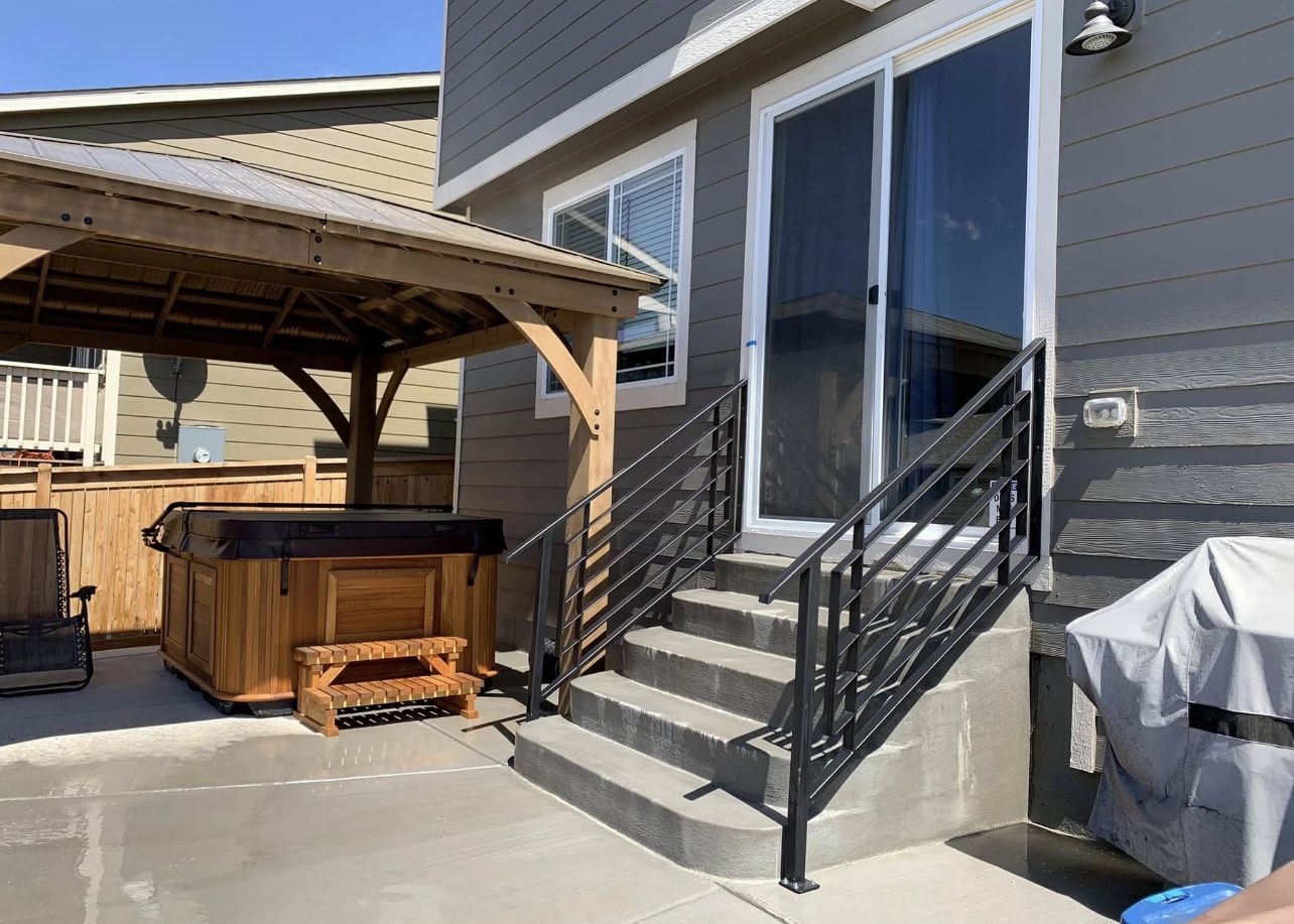 4 legends outdoor living and landscaping 's image