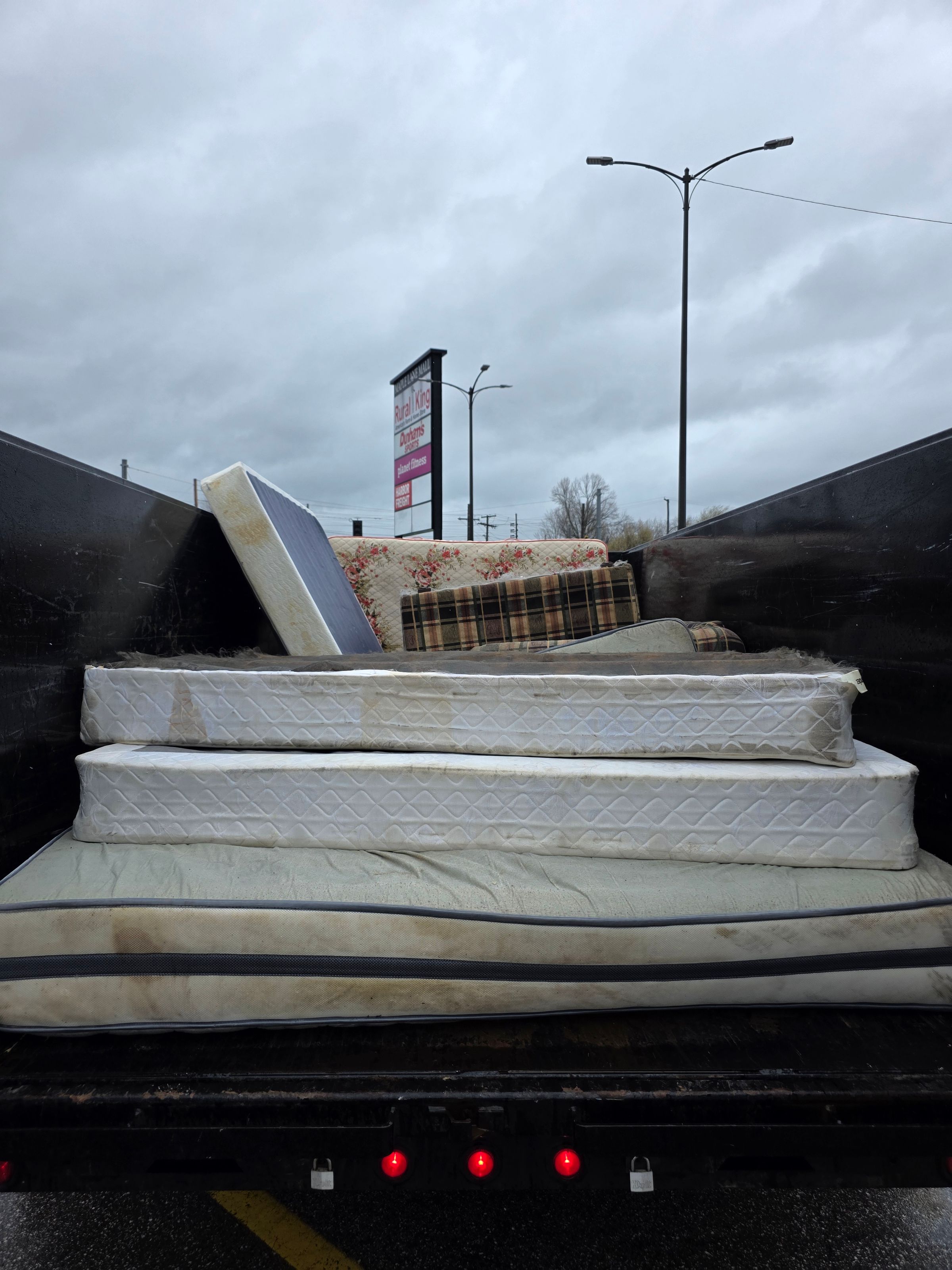 Stampede Hauling & Junk Removal, LLC's image