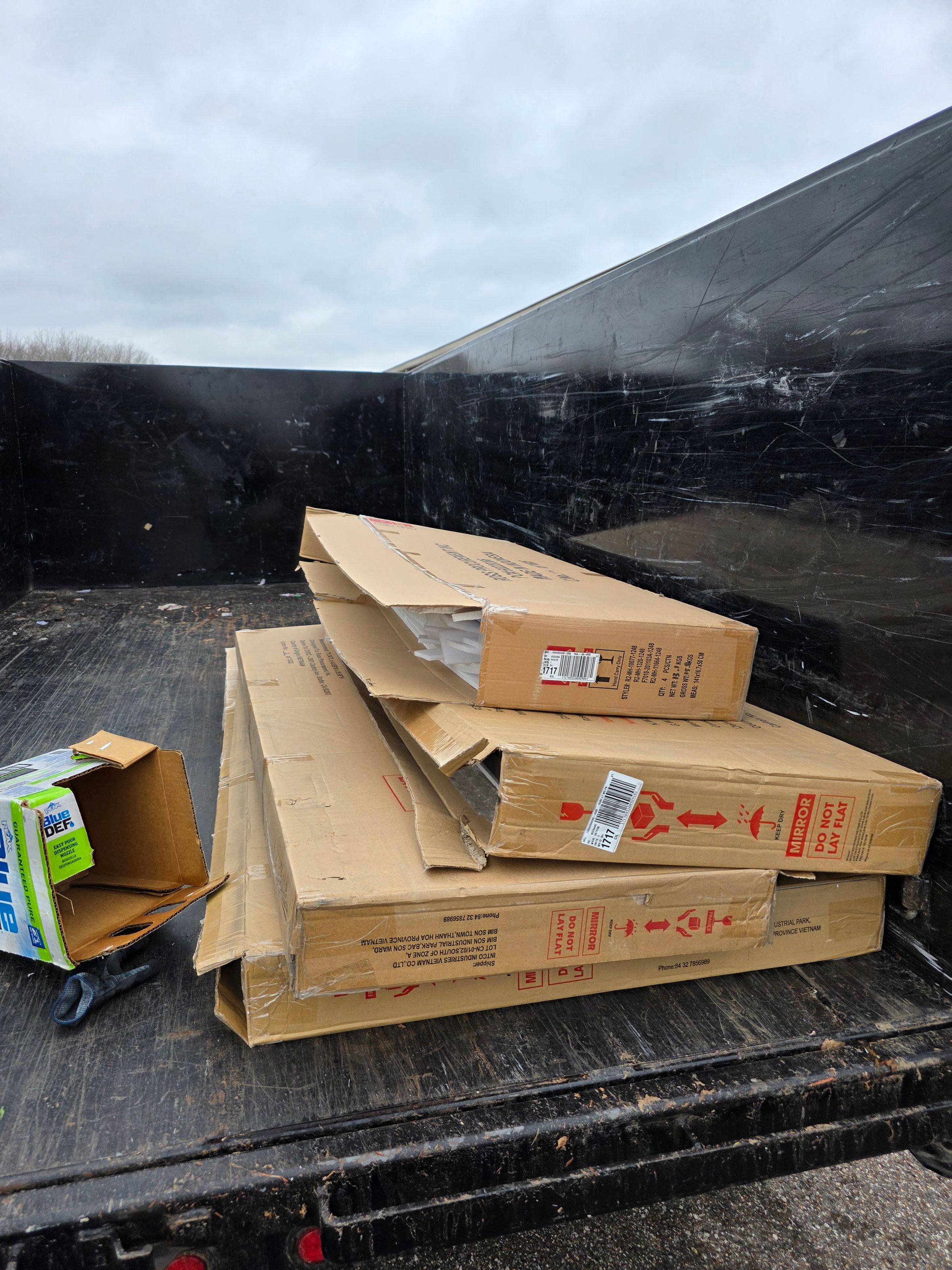 Stampede Hauling & Junk Removal, LLC's image