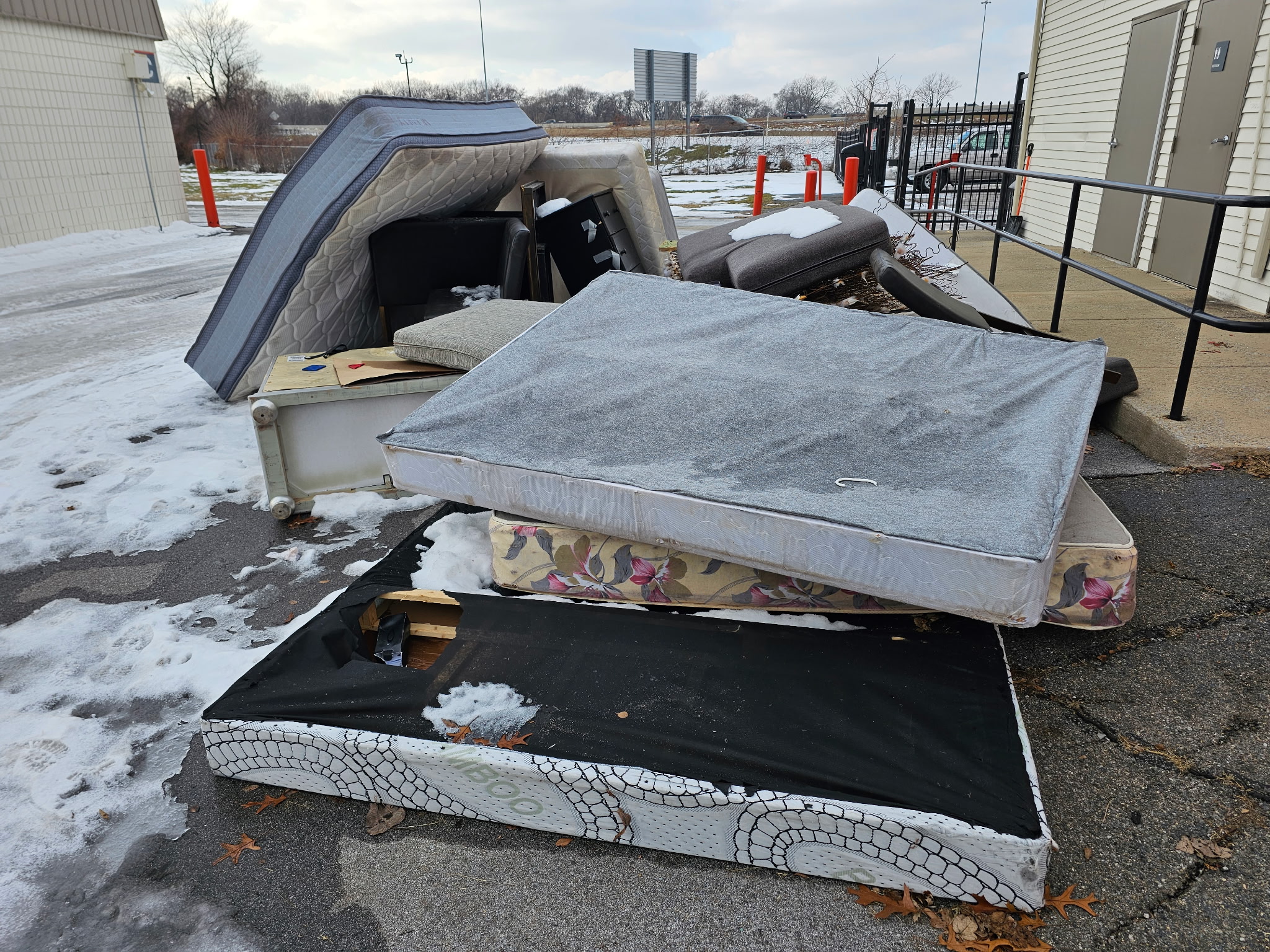 Stampede Hauling & Junk Removal, LLC's image