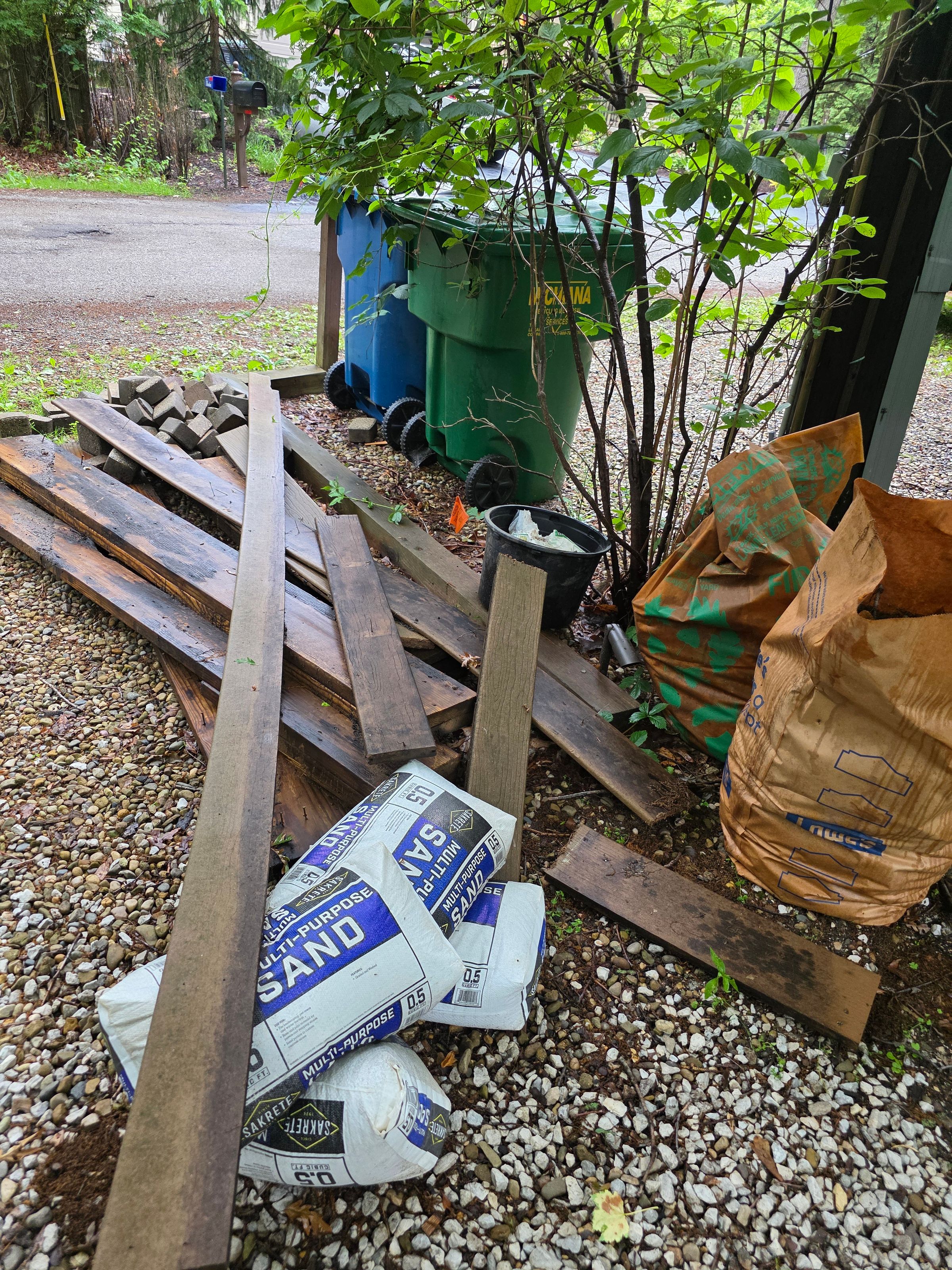 Stampede Hauling & Junk Removal, LLC's image