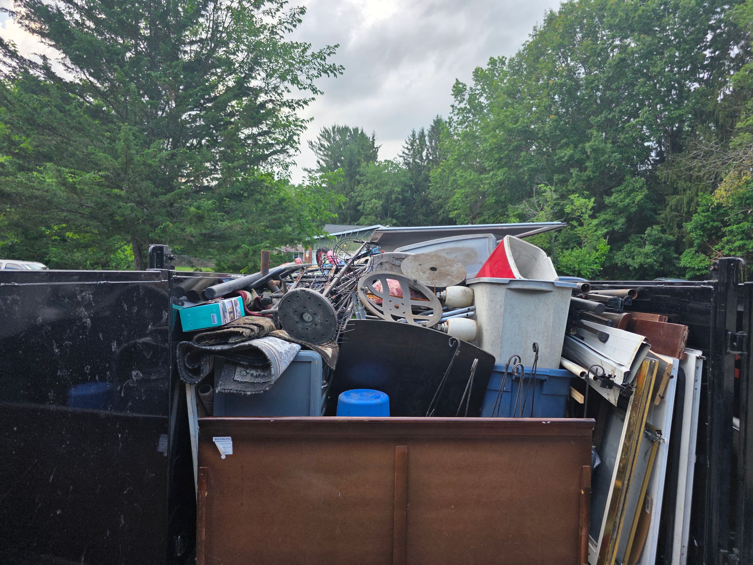 Stampede Hauling & Junk Removal, LLC's image