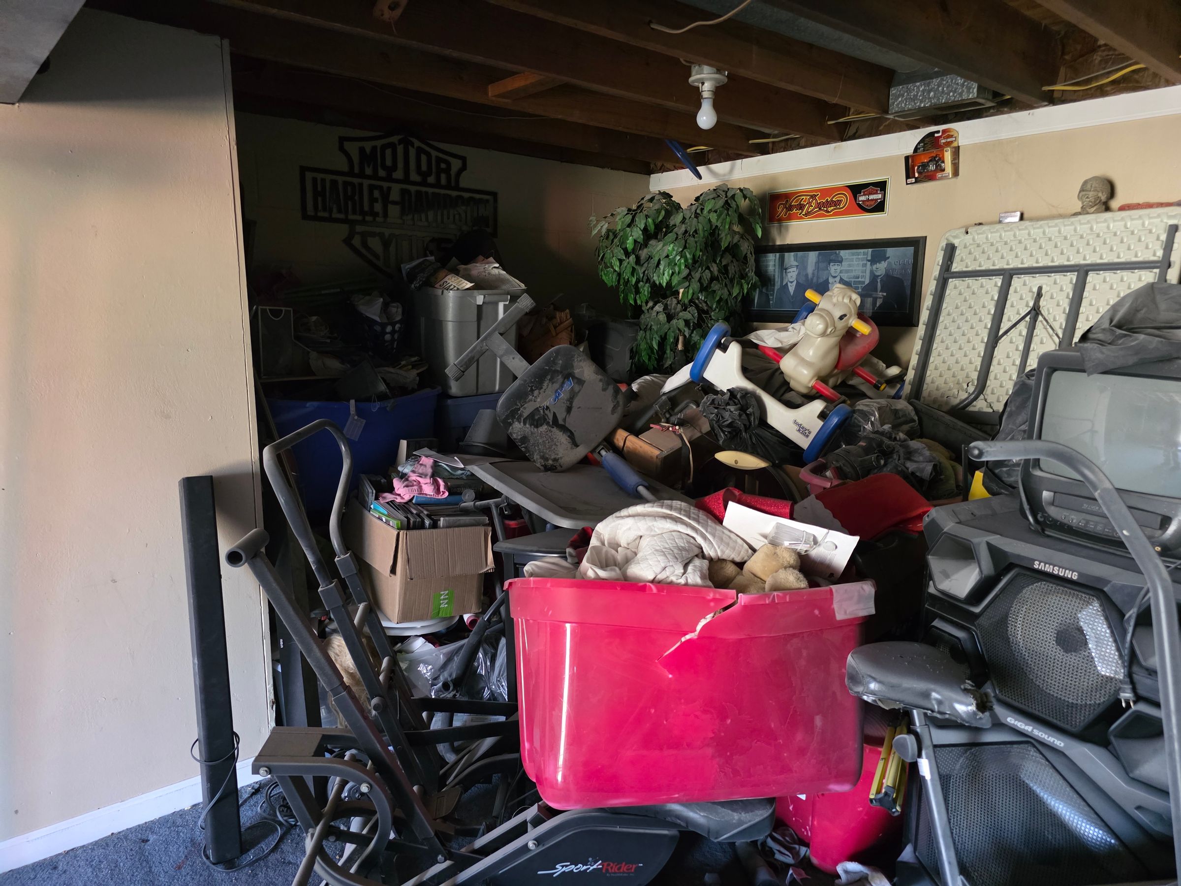 Stampede Hauling & Junk Removal, LLC's image