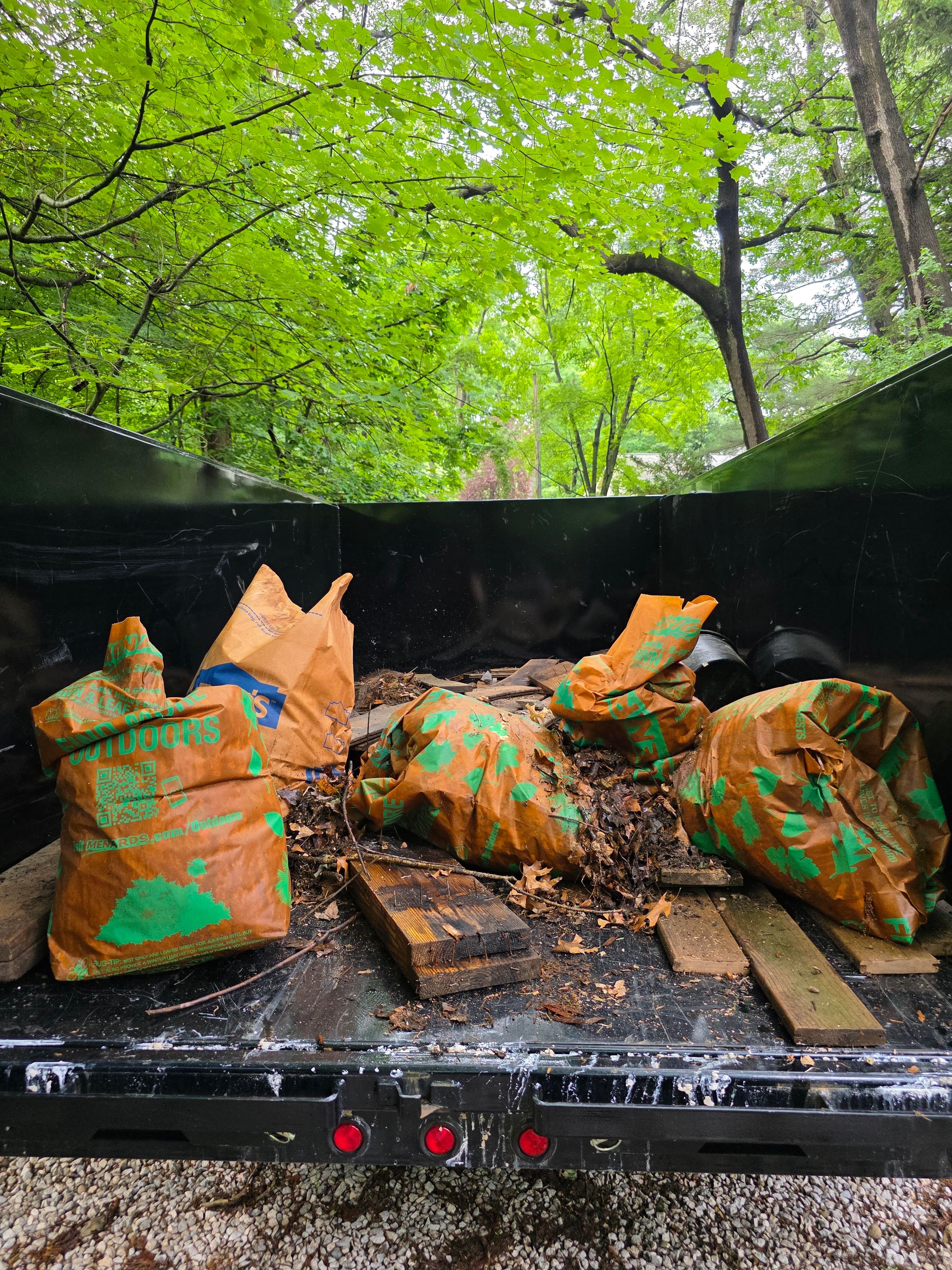 Stampede Hauling & Junk Removal, LLC's image