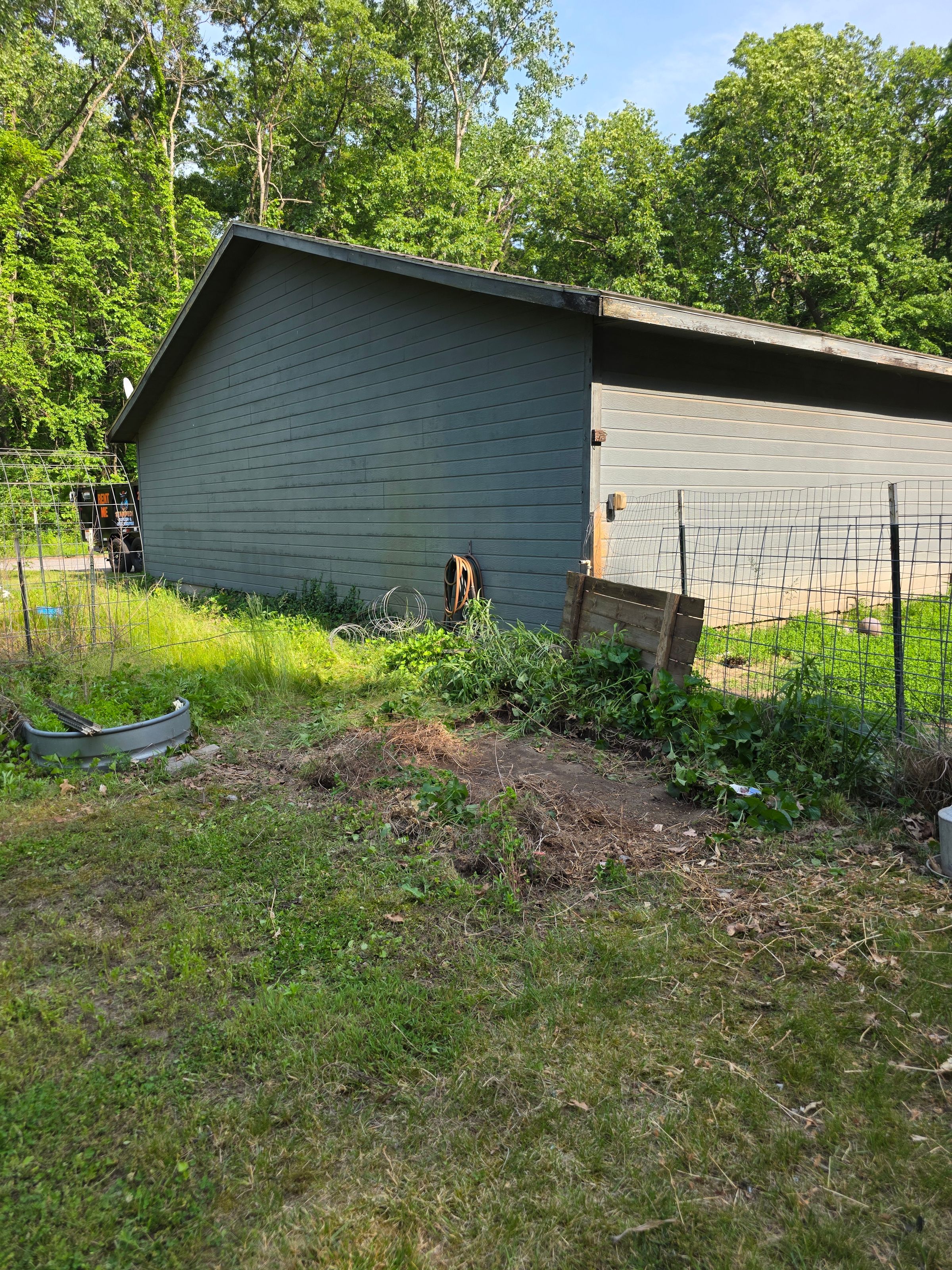Stampede Hauling & Junk Removal, LLC's image