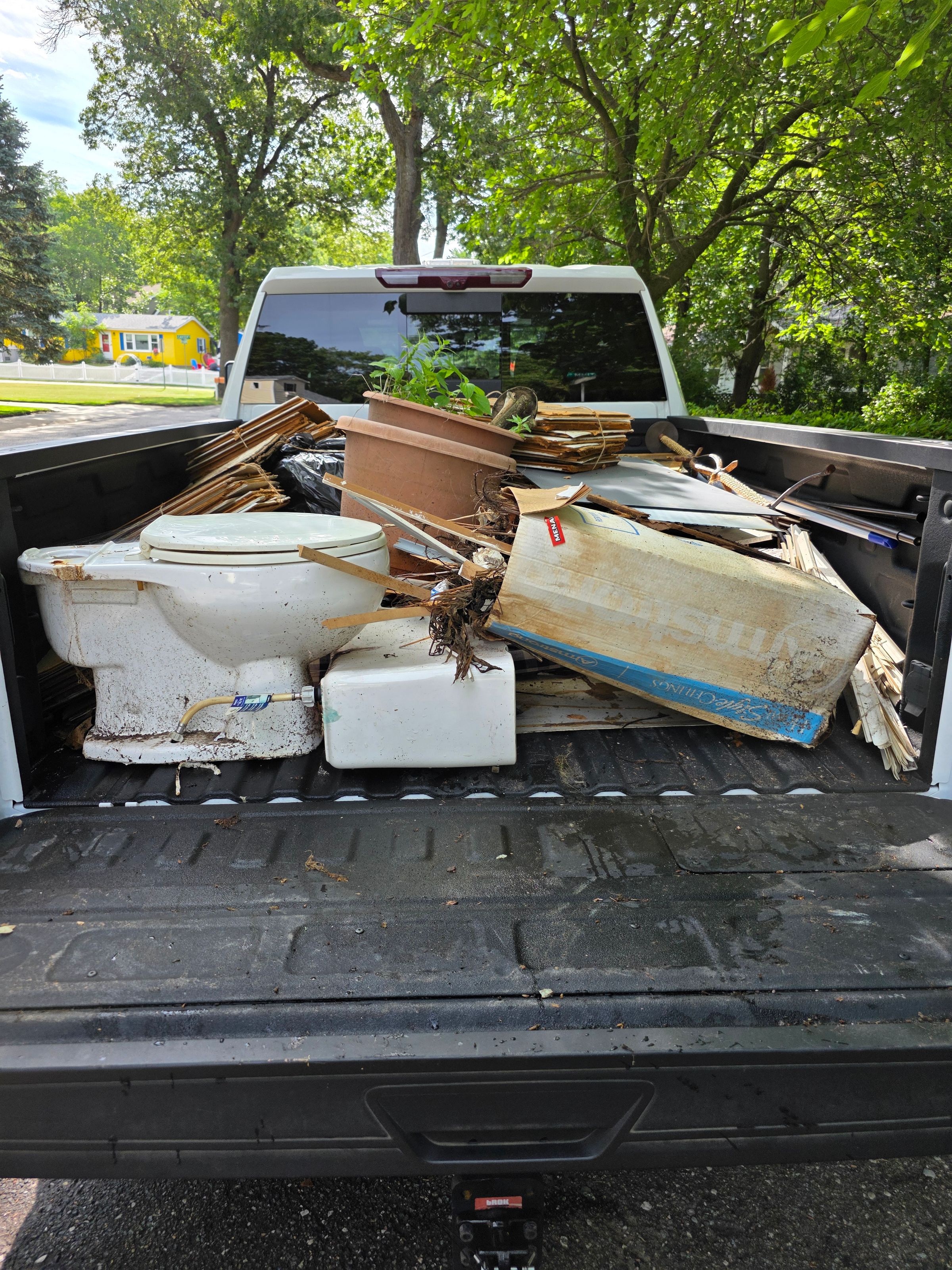 Stampede Hauling & Junk Removal, LLC's image