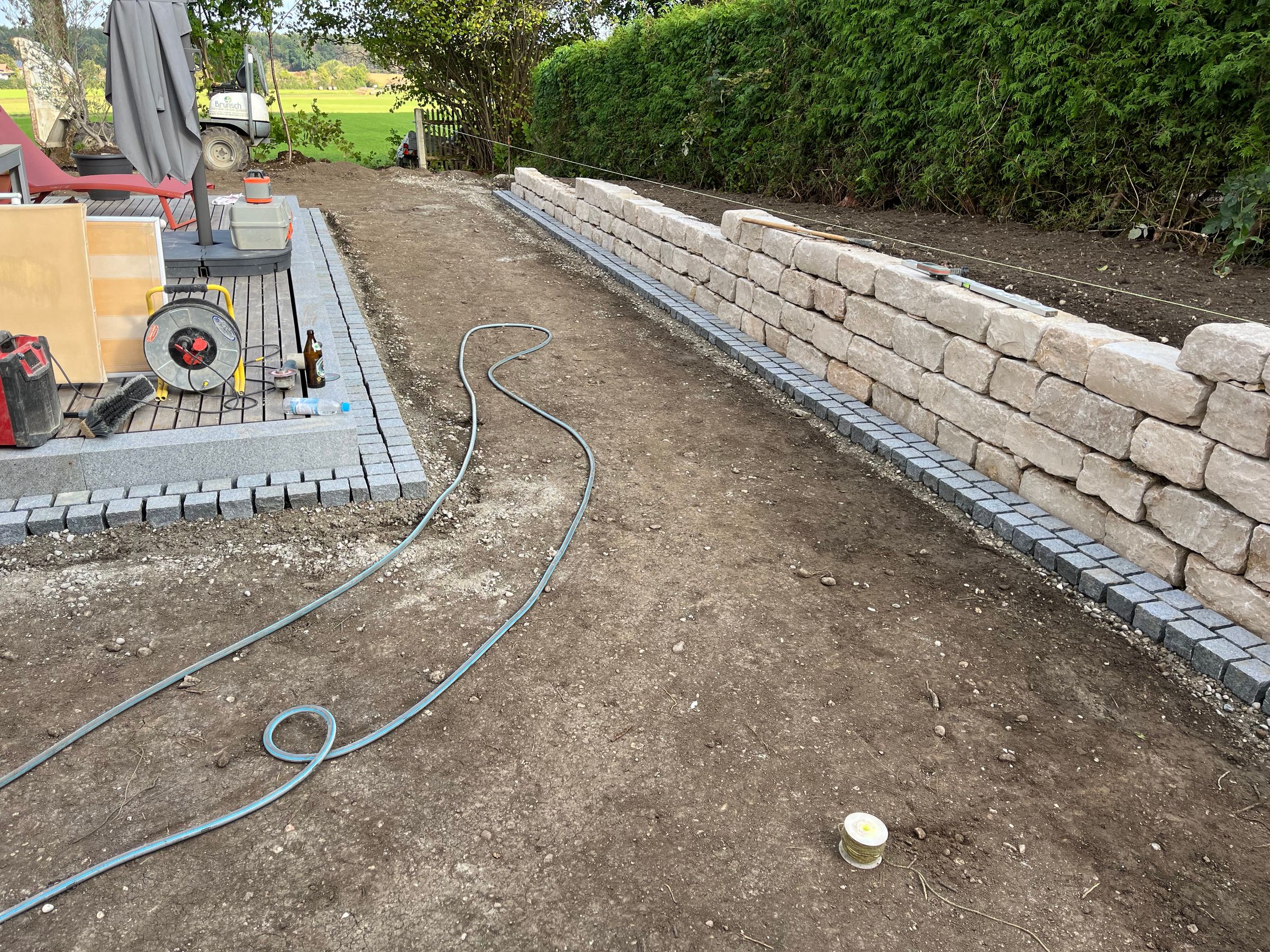 Bardhi-Gartenbau's image