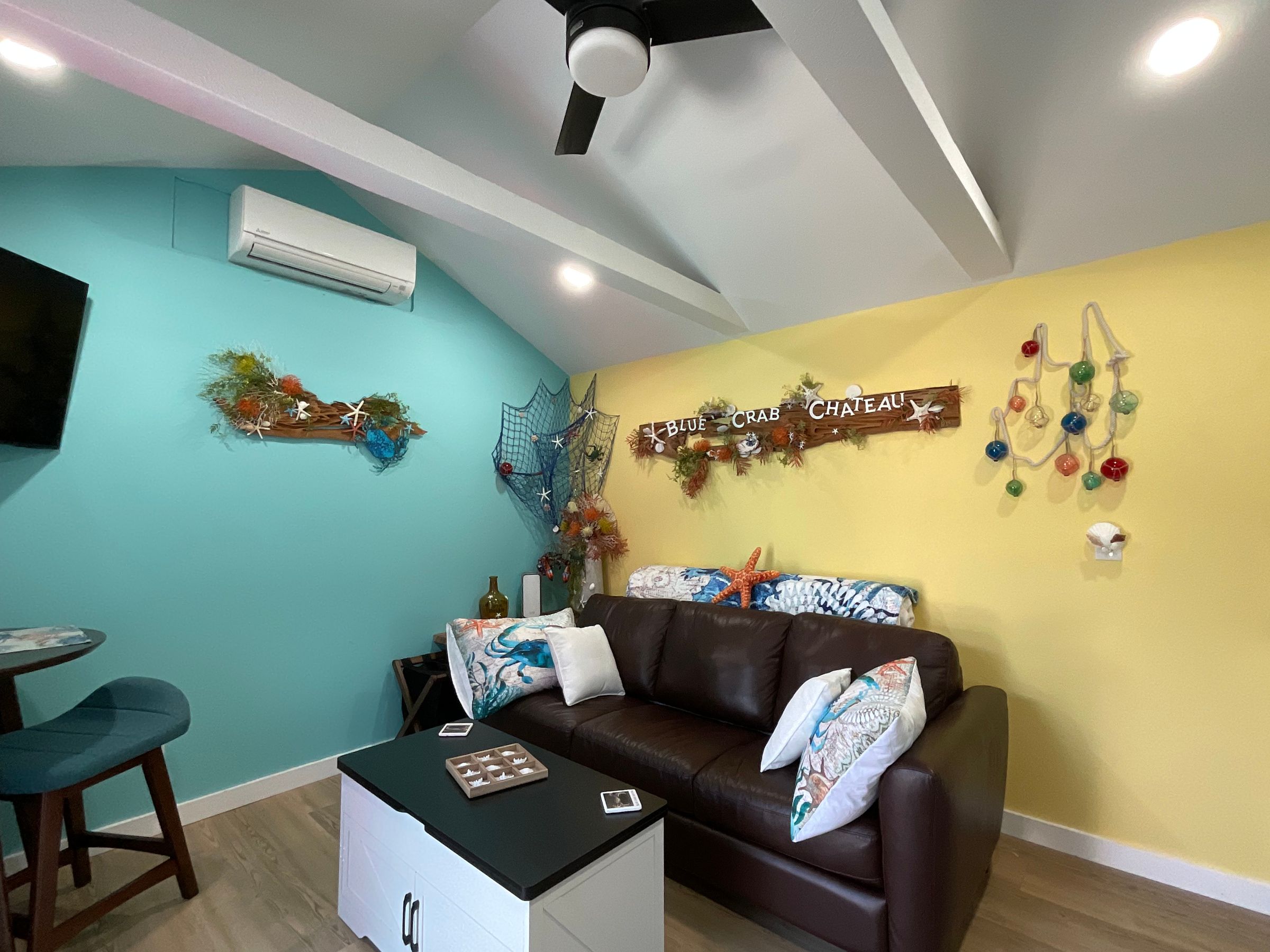 The Blue Crab Chateau