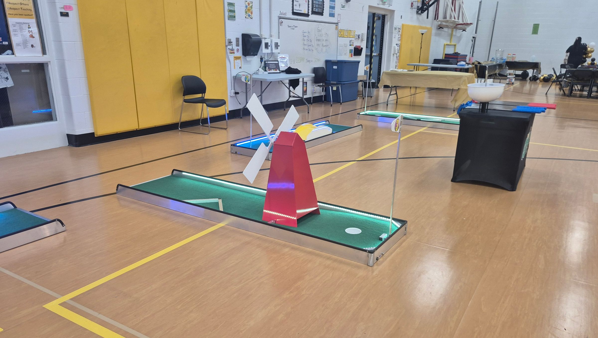 Putt-A-Round Entertainment's image