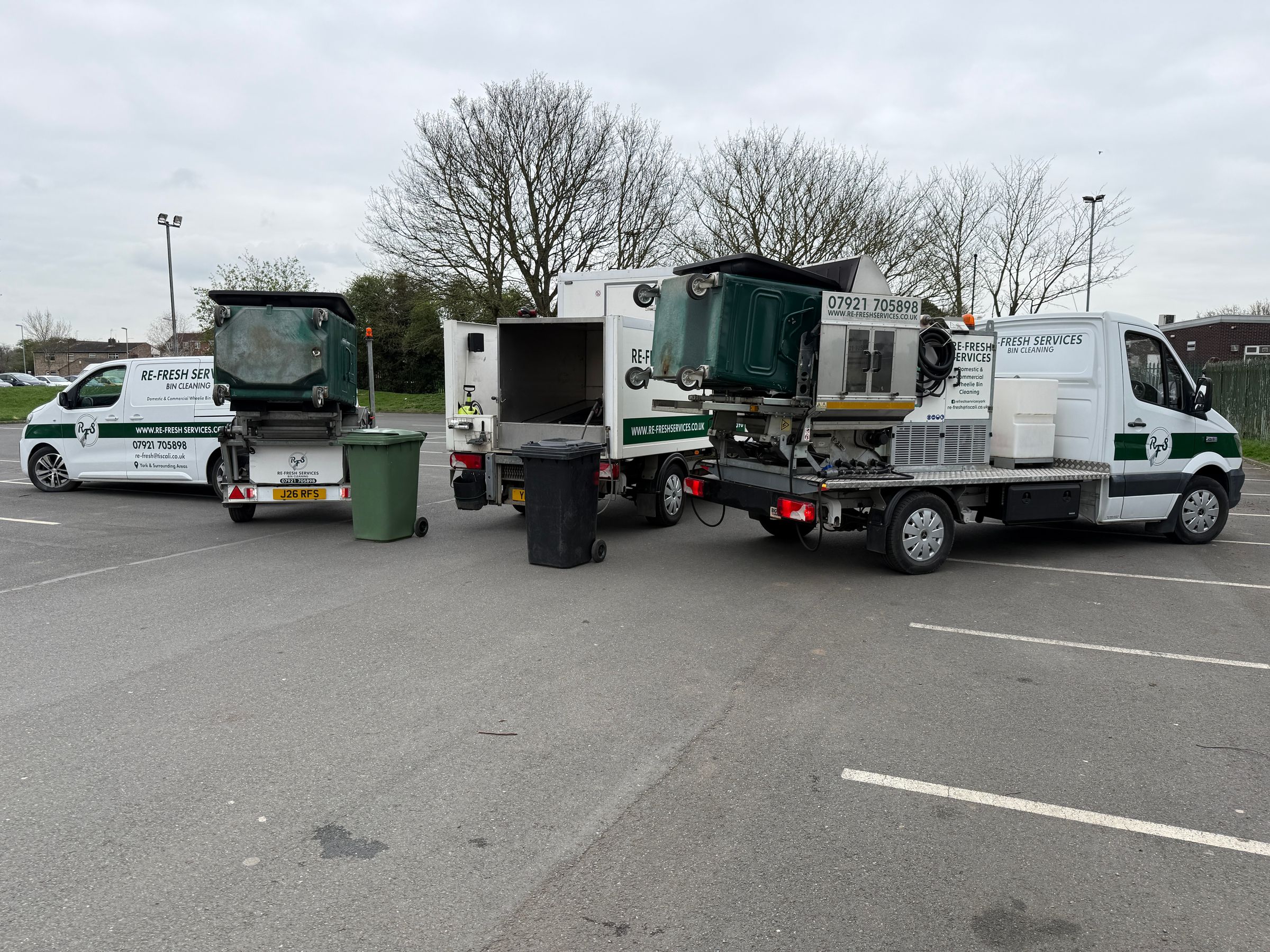 RE-FRESH SERVICES's image