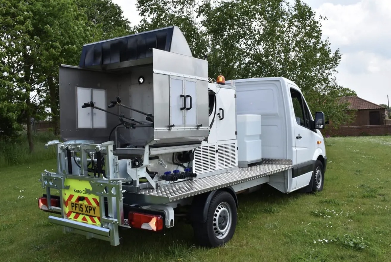 RE-FRESH SERVICES's image