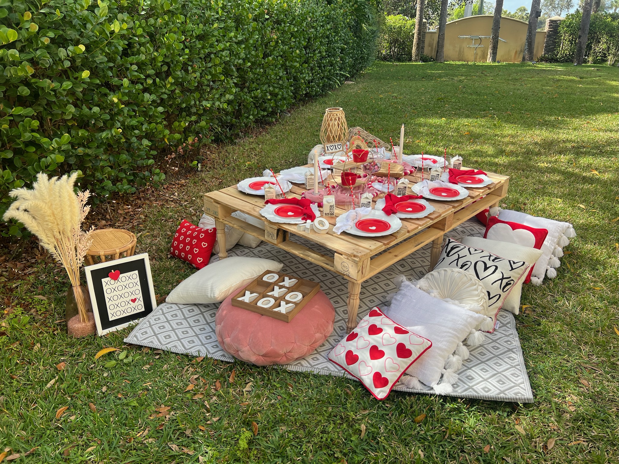 Hoppy Occasions | Luxury Picnic & Beach Event Setup's image