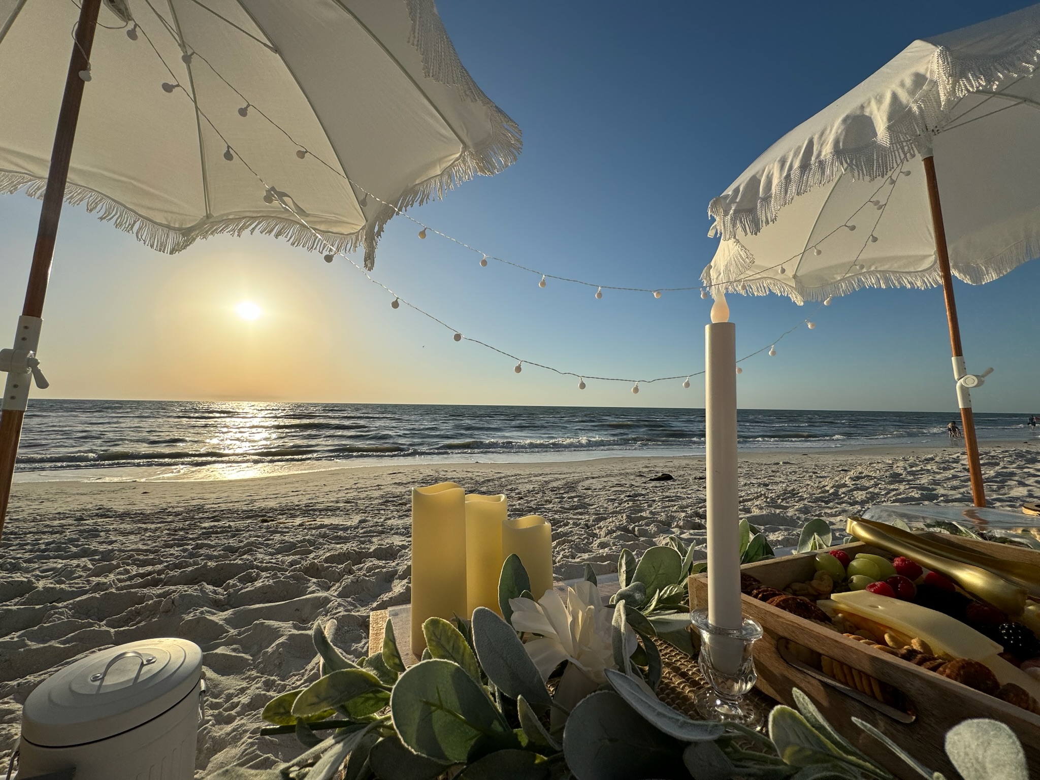 Hoppy Occasions | Luxury Picnic & Beach Event Setup's image