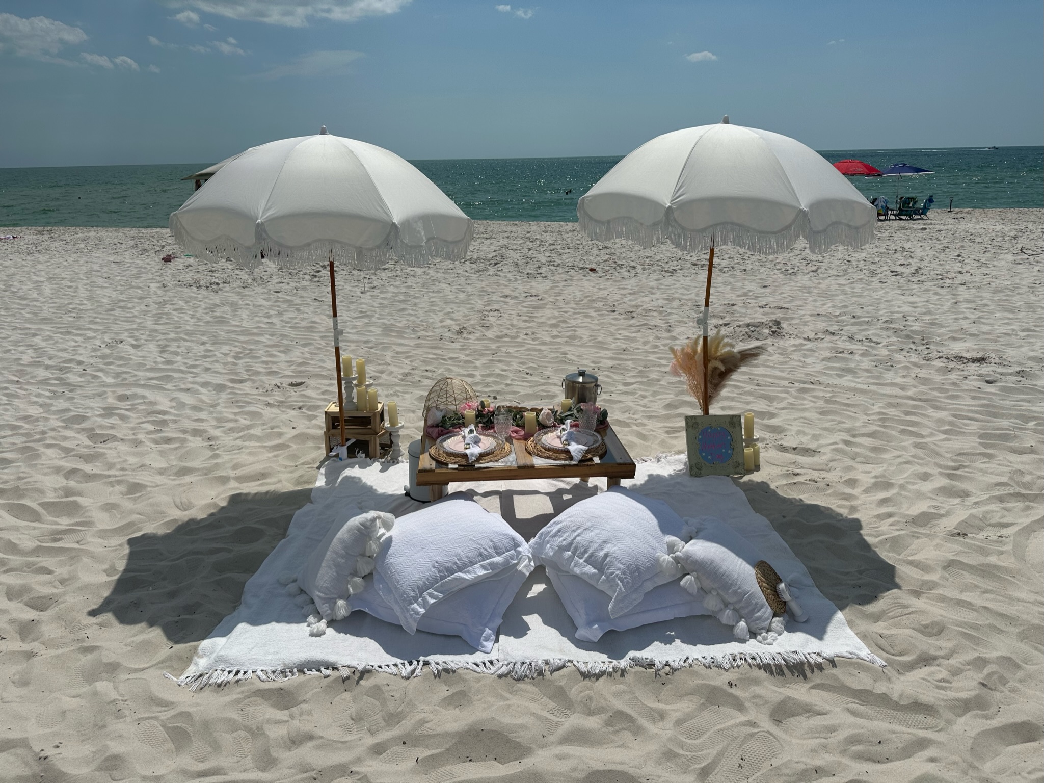 Hoppy Occasions | Luxury Picnic & Beach Event Setup's image